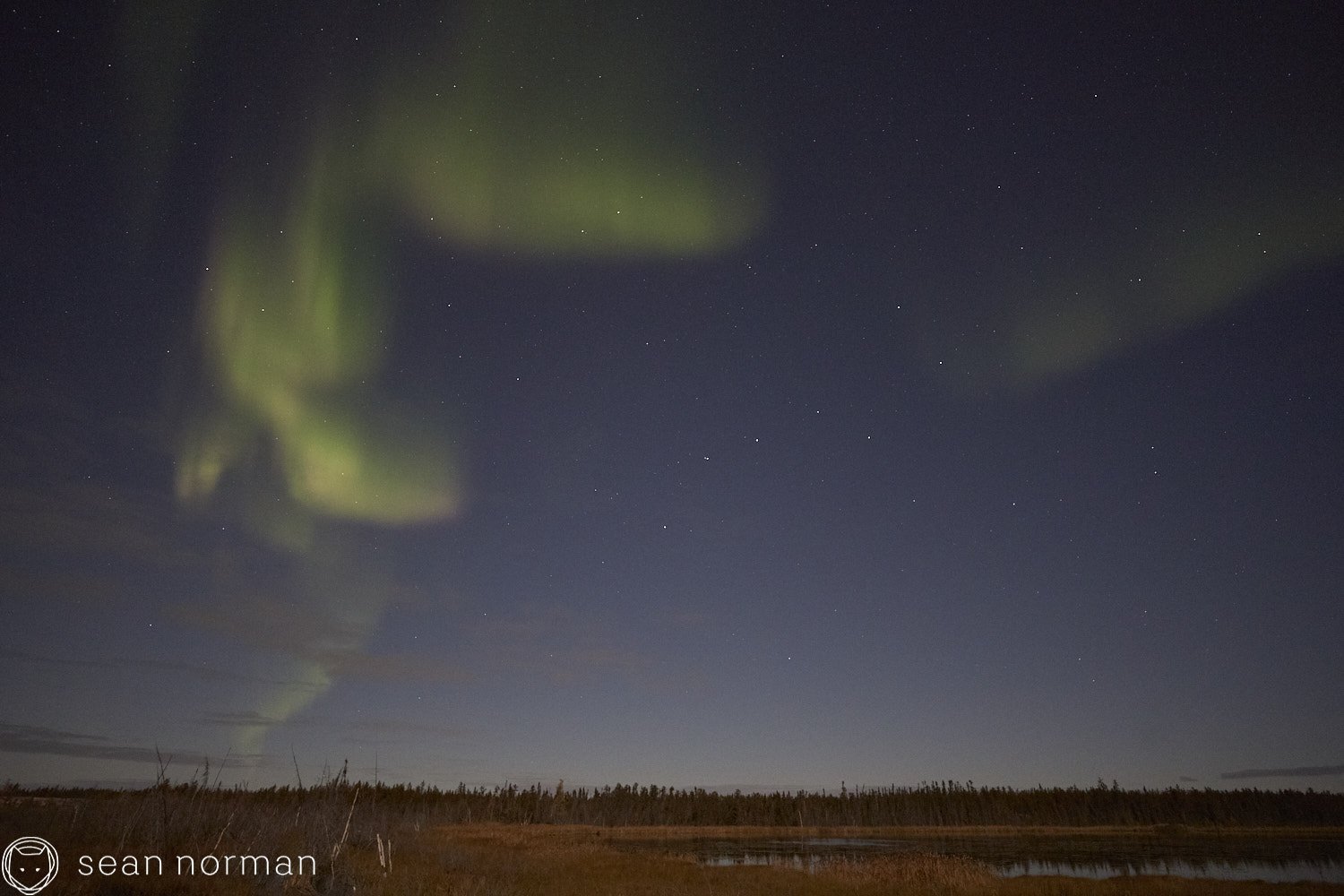 Yellowknife Aurora Tour - Canada Northern Lights Guide Photographer - 3.jpg