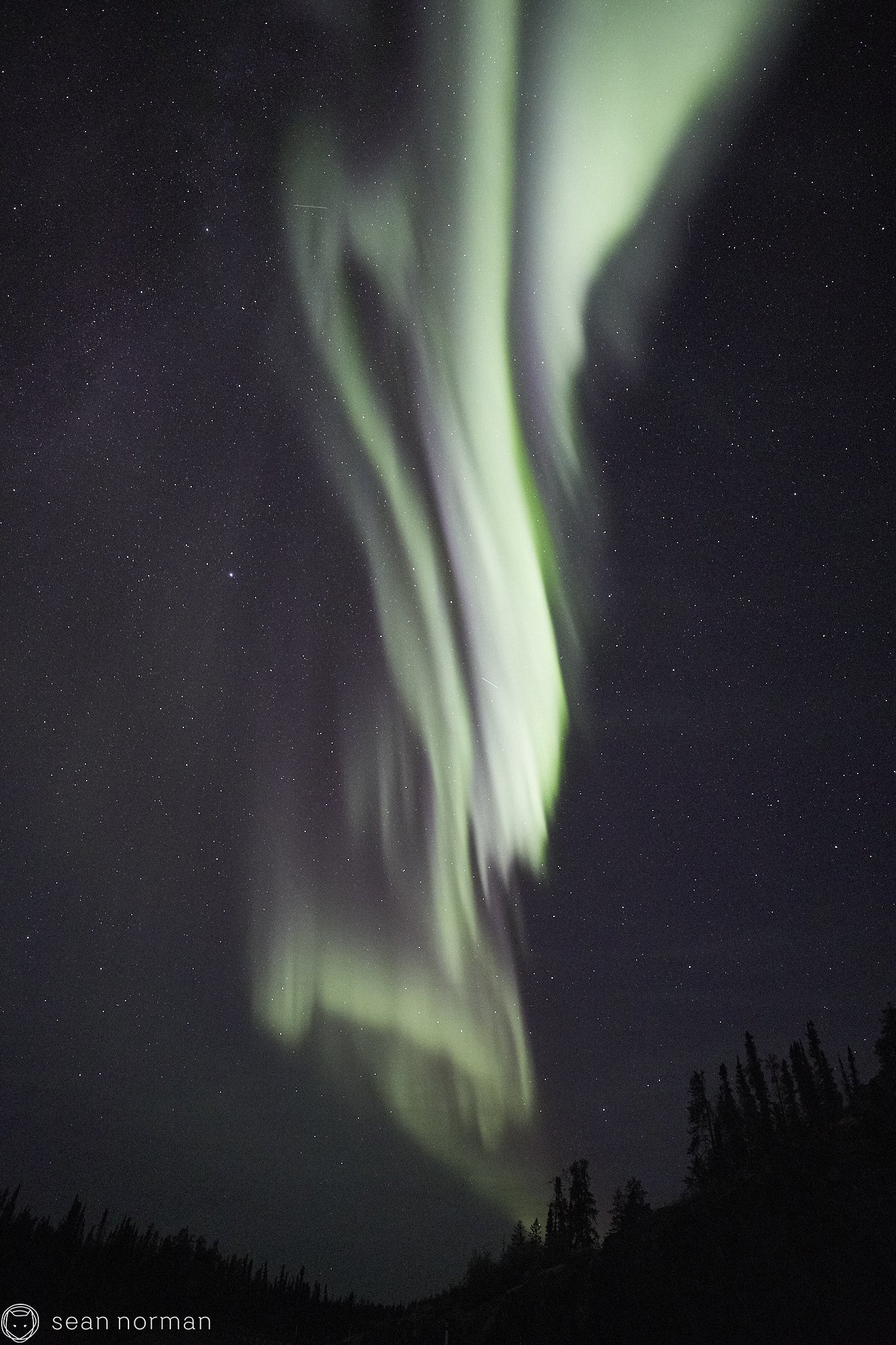 Yellowknife Canada Aurora Tour - Aurora Chasing - 05.jpg