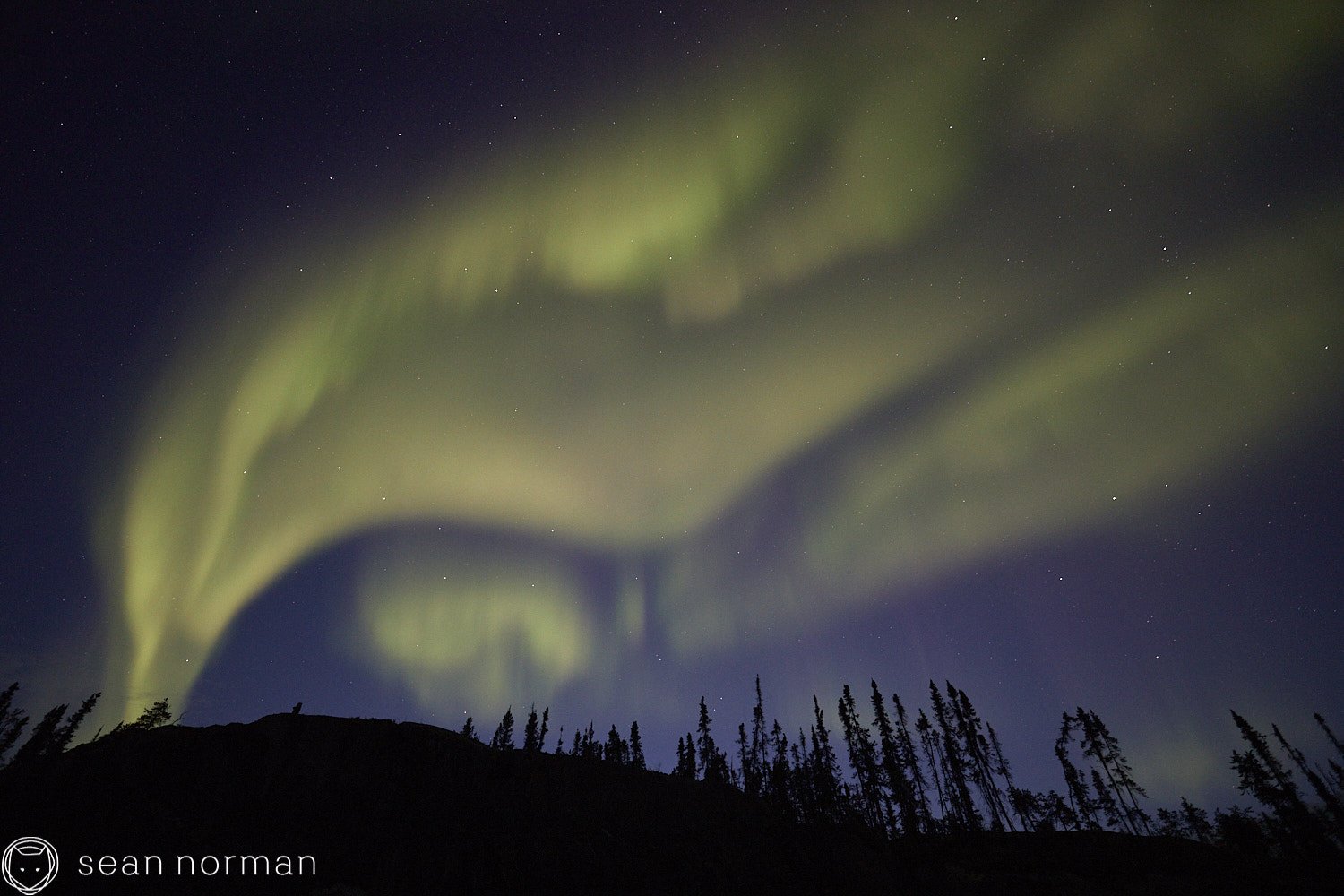 Yellowknife Aurora Guide - Northern Lights Tour - 03 1.jpg