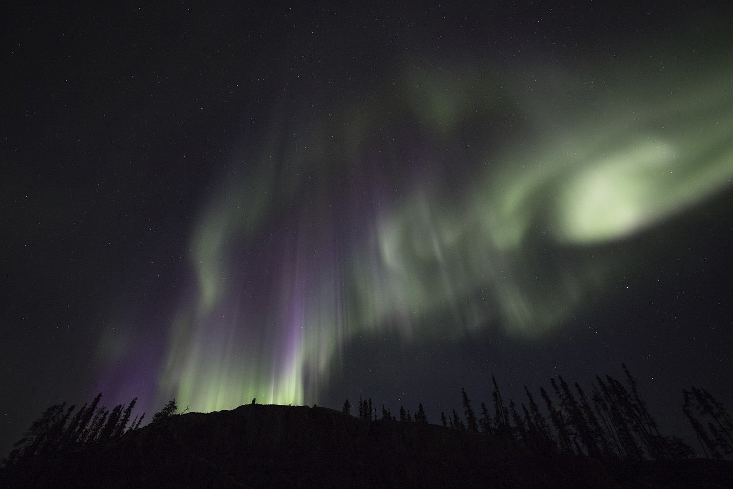 Best Northern Lights Photos of 2017 - 2018 Season - Yellowknife Canada - 9.jpg