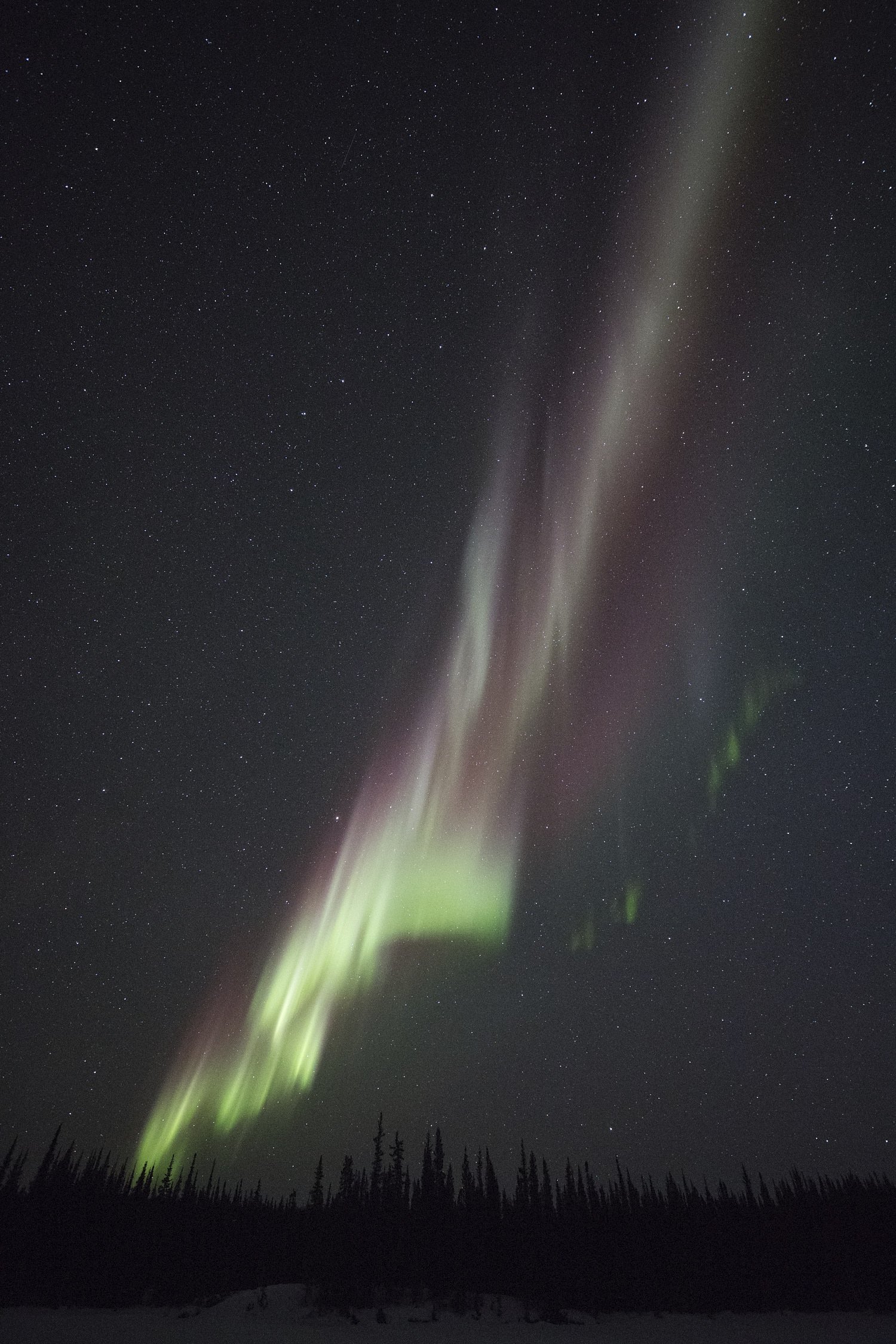 Best Northern Lights Photos of 2017 - 2018 Season - Yellowknife Canada - 22.jpg