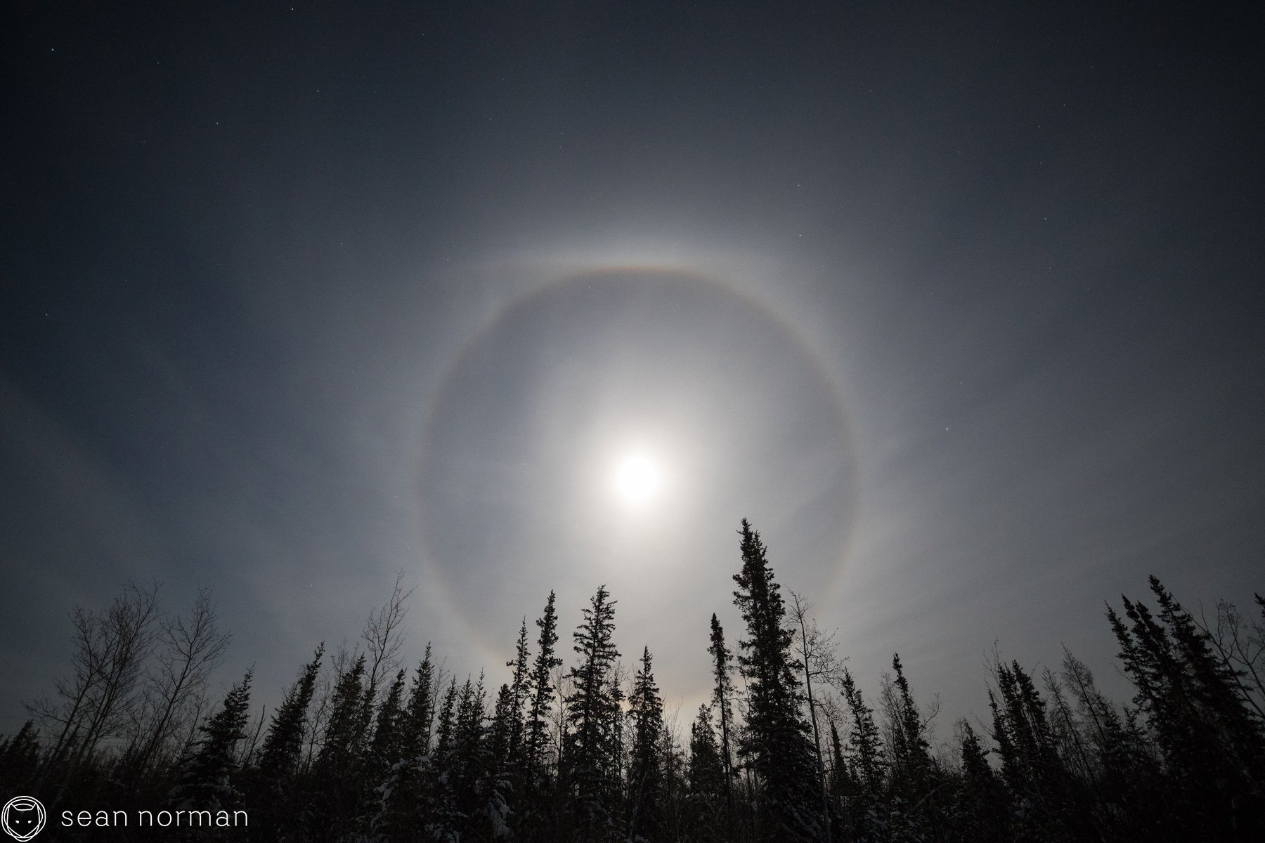 Yellowknife Northern Lights - Full Moon Aurora - Blog - 1.jpg