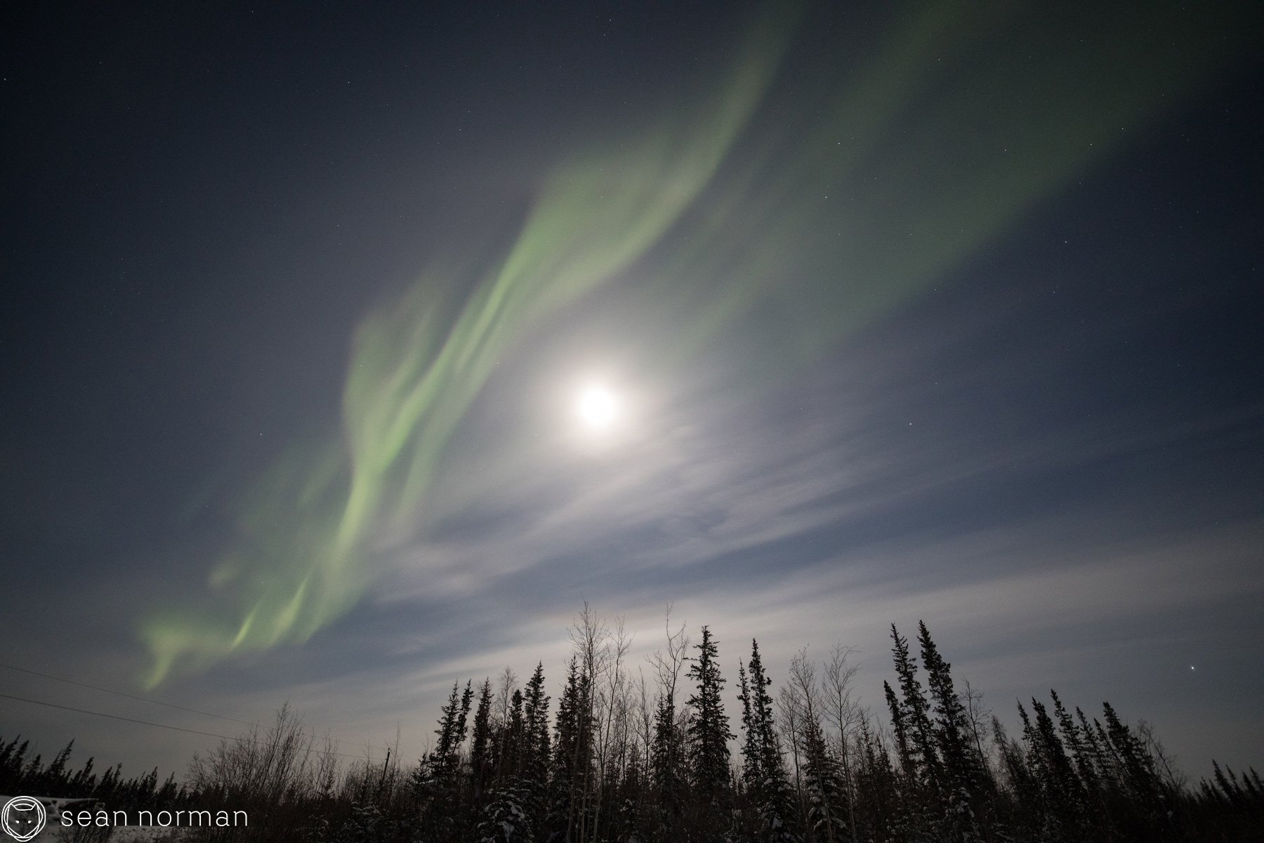 Yellowknife Northern Lights - Full Moon Aurora - Blog - 2.jpg