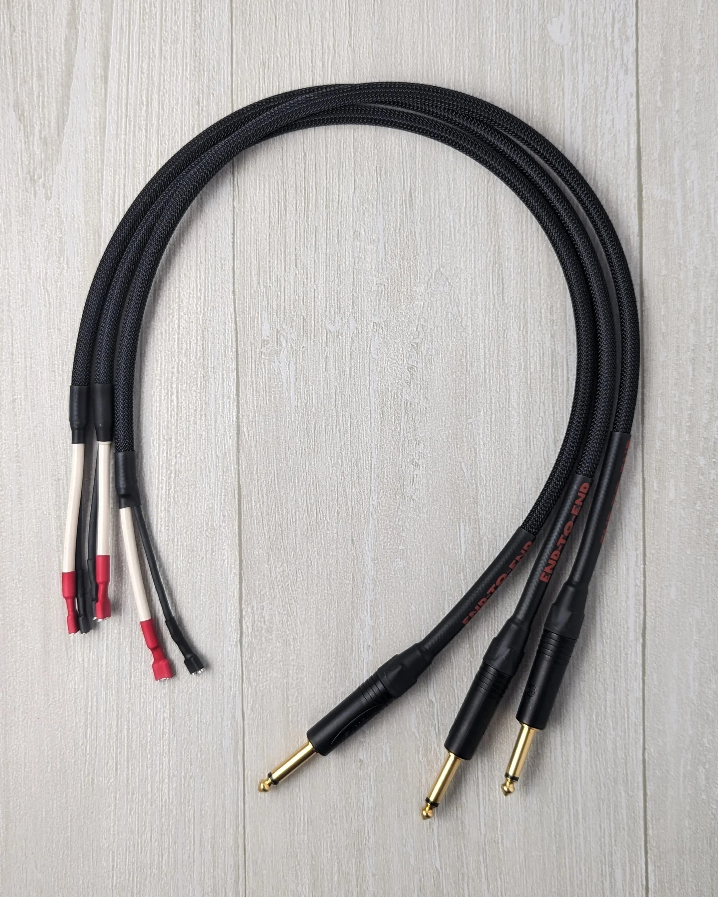             Combo Amp Speaker Cable; Mogami W3082 Speaker Cable, Neutrik 1/4" TS Plug to Dual Female Spade Faston Pigtails