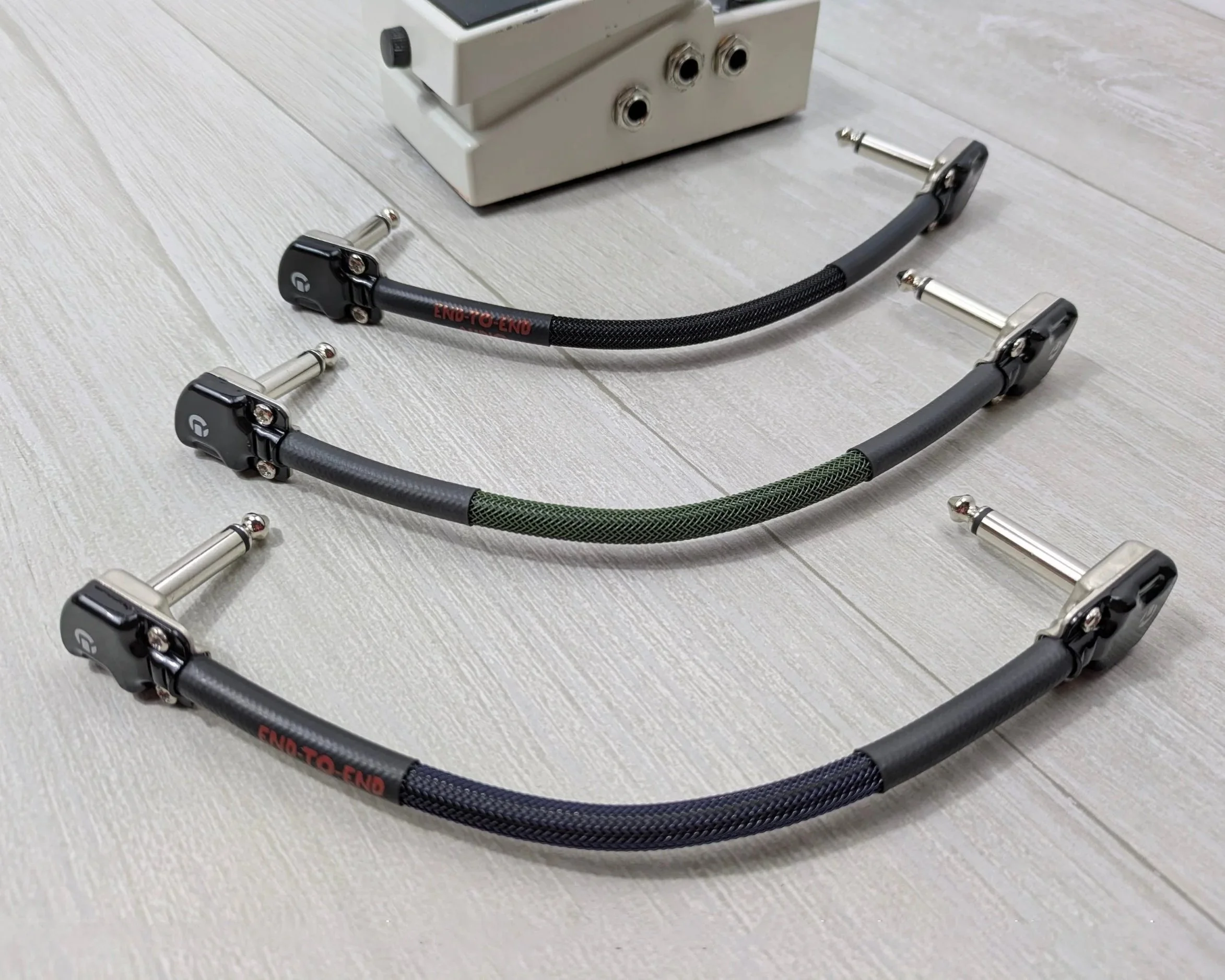 Shorty Guitar Pedal Cable; Neutrik Rean 1/4" TS Pancake Plugs, Canare GS-6 Cable, Techflex Sleeve