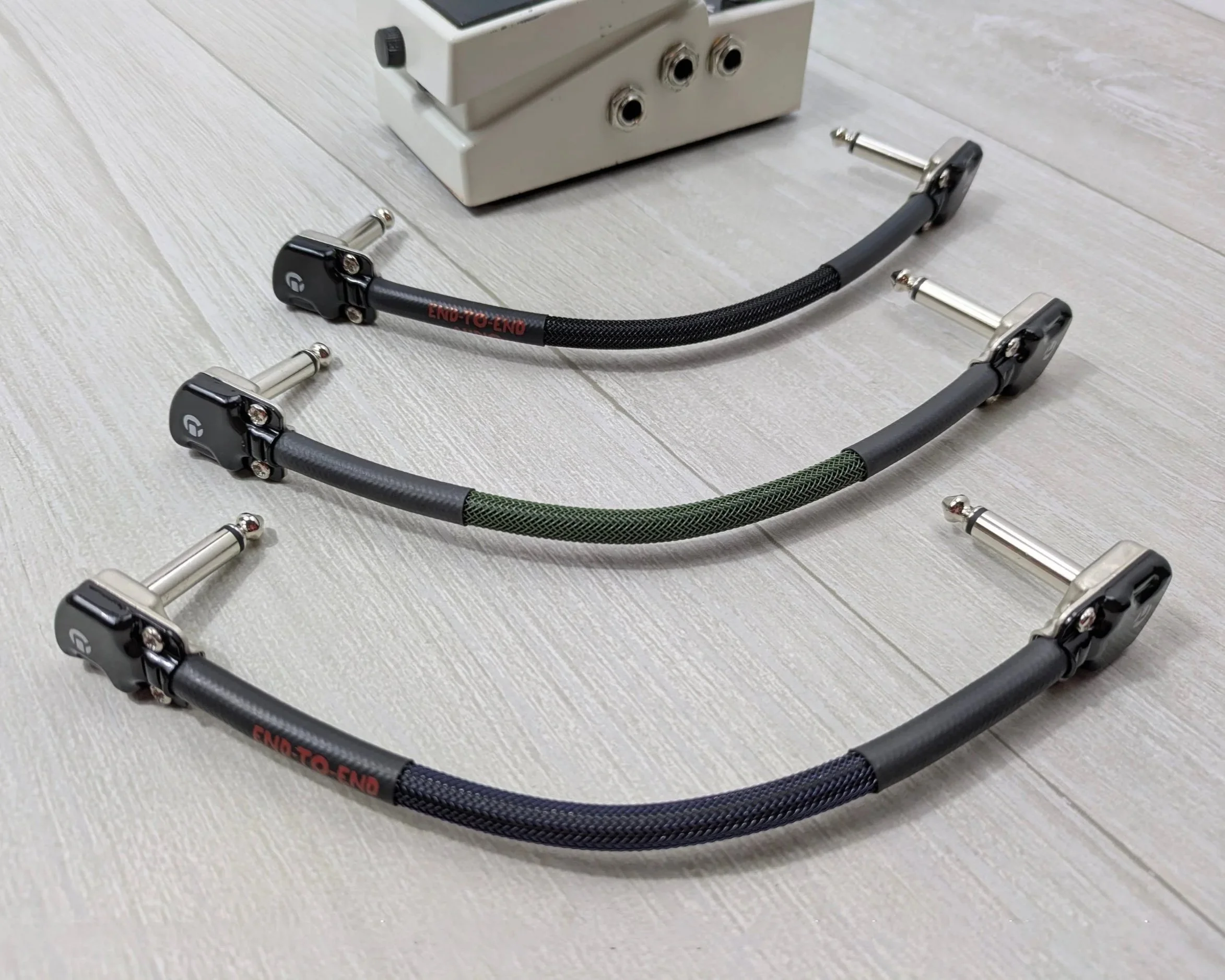 Shorty Guitar Pedal Cable; Neutrik Rean 1/4" TS Pancake Plugs, Canare GS-6 Cable, Techflex Sleeve