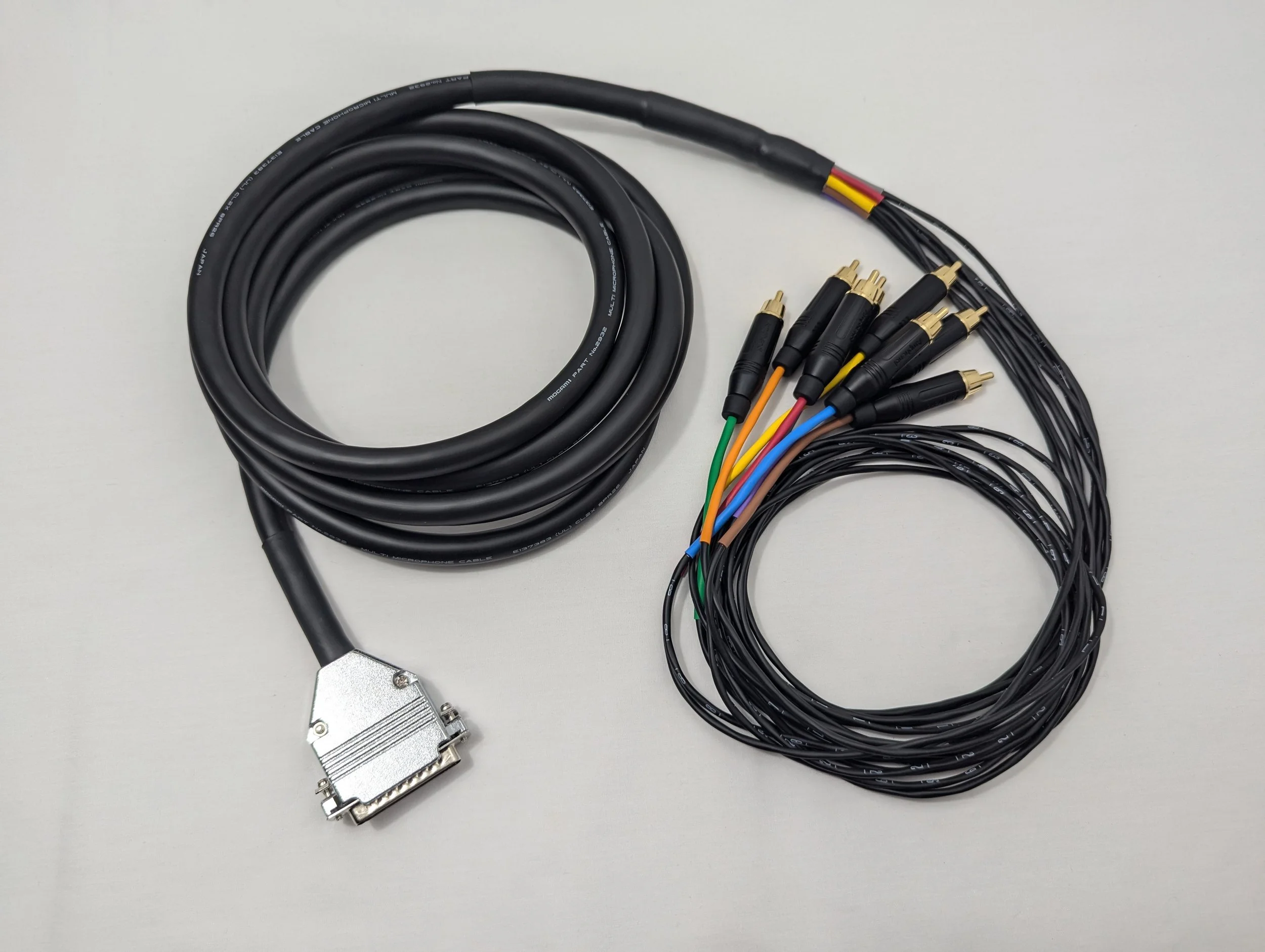 DB-25 to 8-Channel RCA