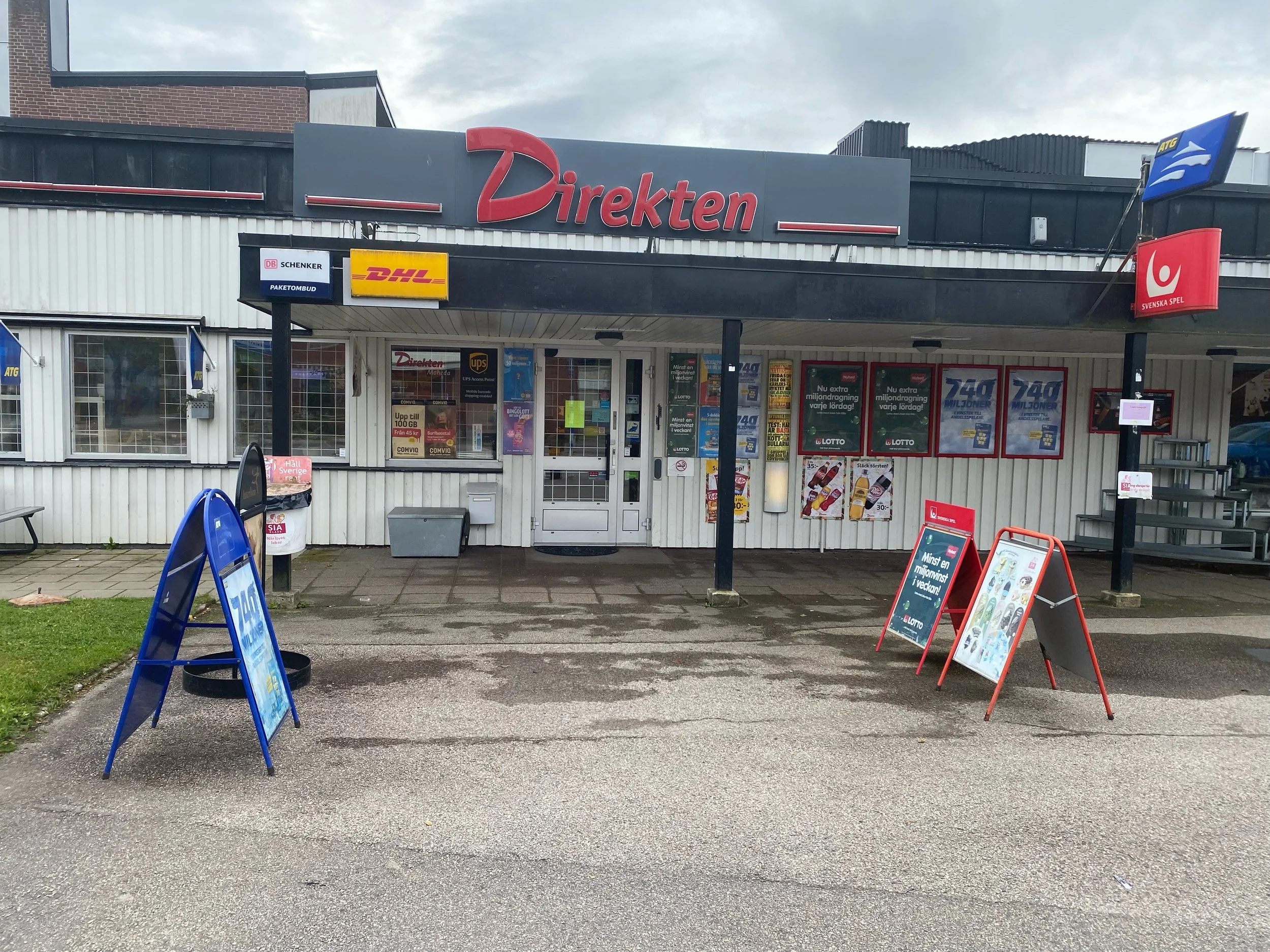 Direkten- och Blomsterbutik med Interflora ombud i Moheda (BO-9038)