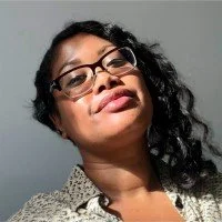 Melanie Hoyes LinkedIn headshot.jpeg