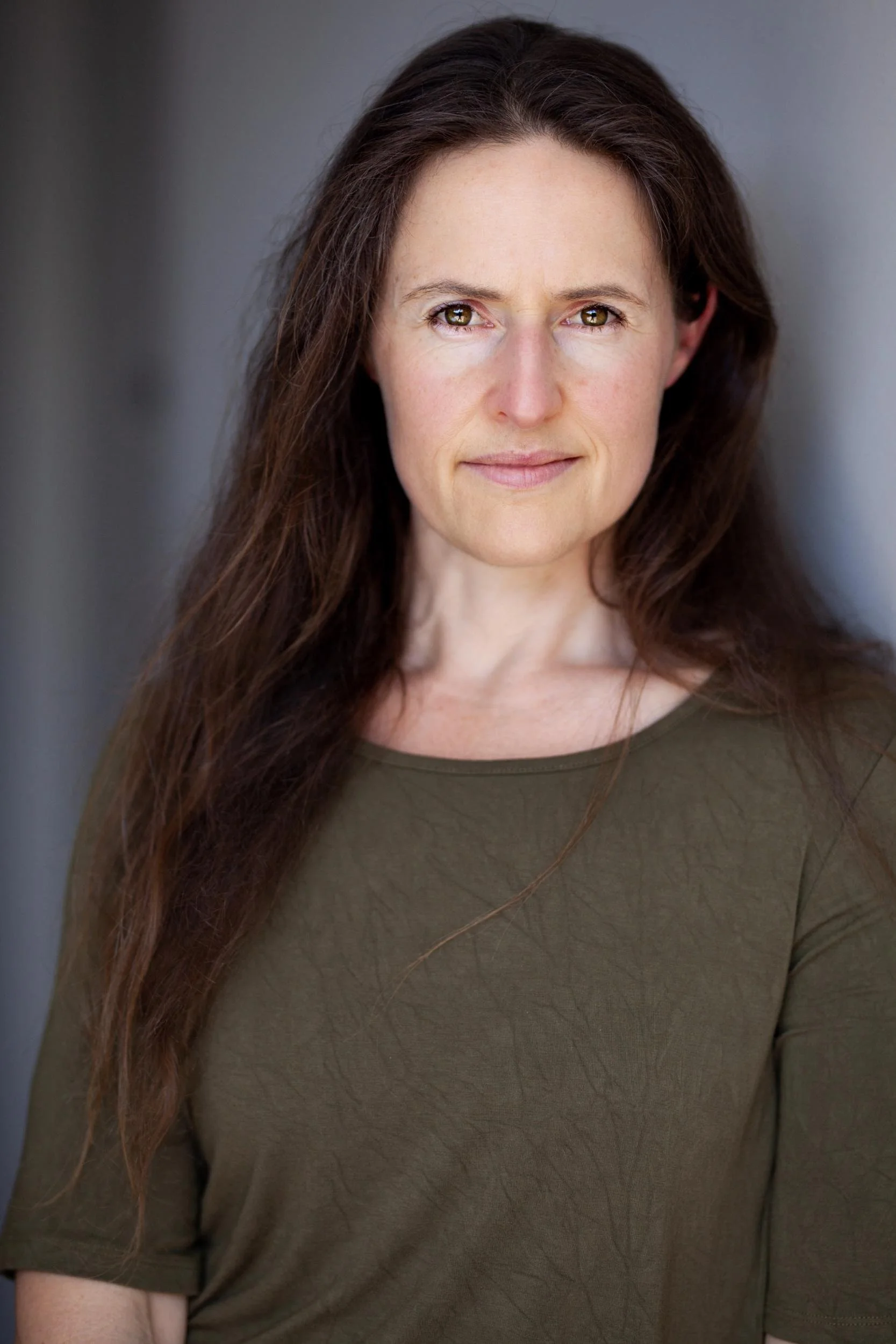 Kathryn_Bray_Headshot_3.png
