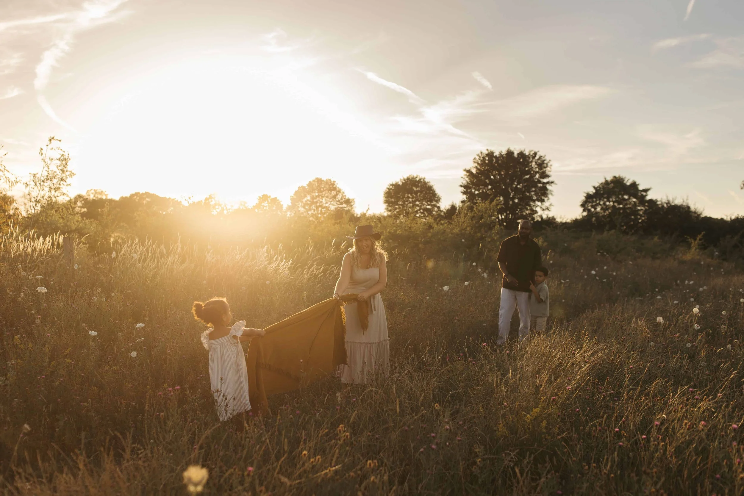 golden-hour-family-photographer-surrey-3.jpg