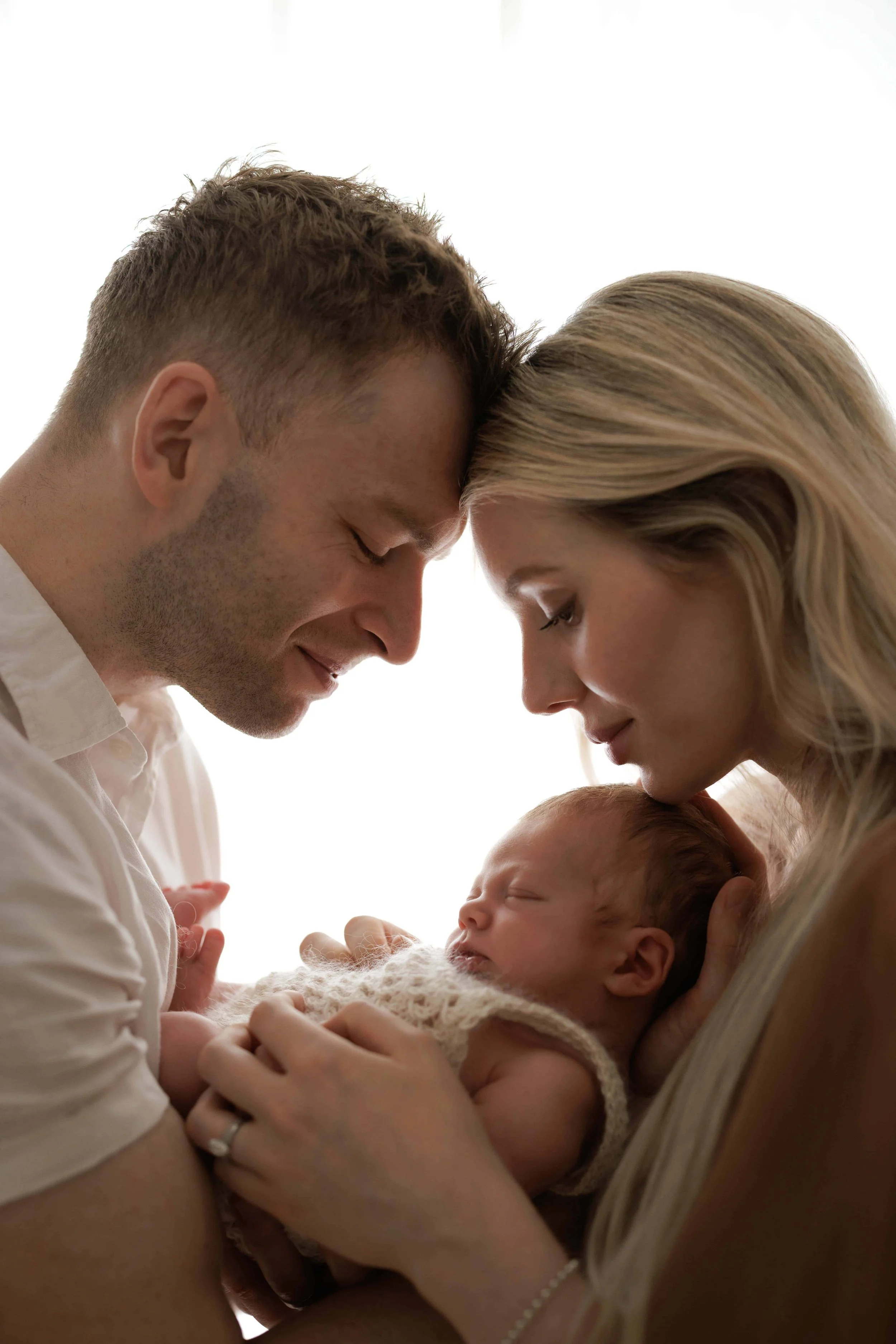 bump to baby photography Surrey maternity session Warlingham