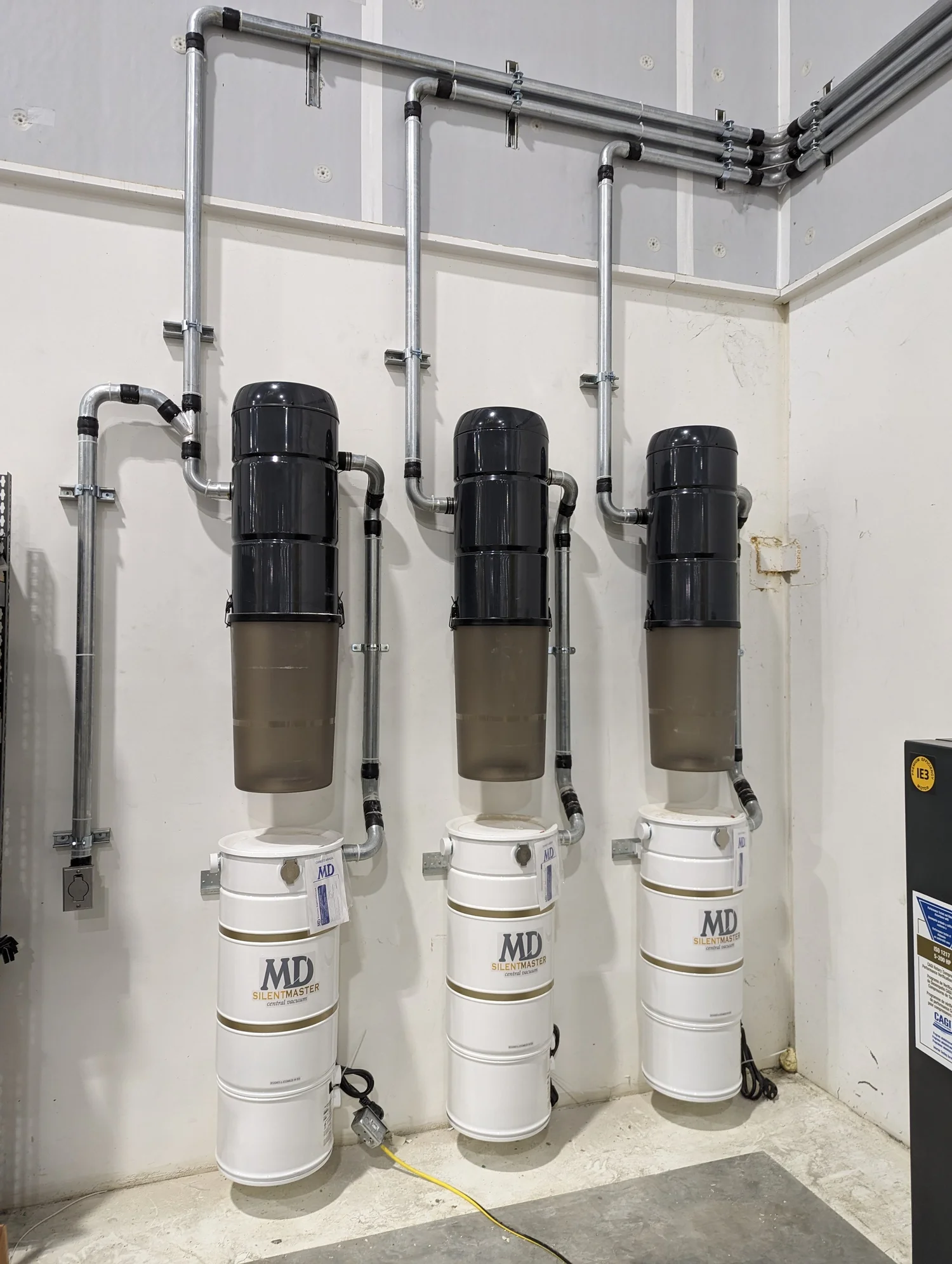 Commercial central vacuum installation