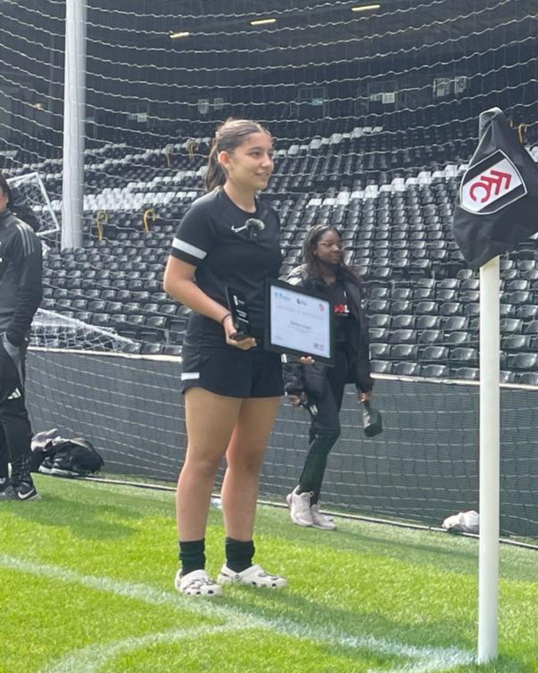 A big well done to Year 10 student Karimah, who recently completed her work experience with the Fulham Foundation. As a result of her time there, she was invited to Craven Cottage and presented with an award by the Head of the Foundation! 👏

Karimah