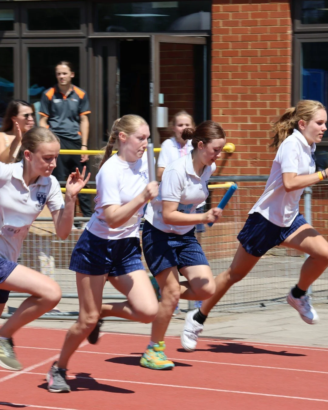 What a fantastic Sports Day we had last Friday! ☀️🏆 Despite the scorching heat, our students brought the energy, determination and team spirit to every race, throw and challenge.

It was a day filled with incredible effort, roaring support from the 