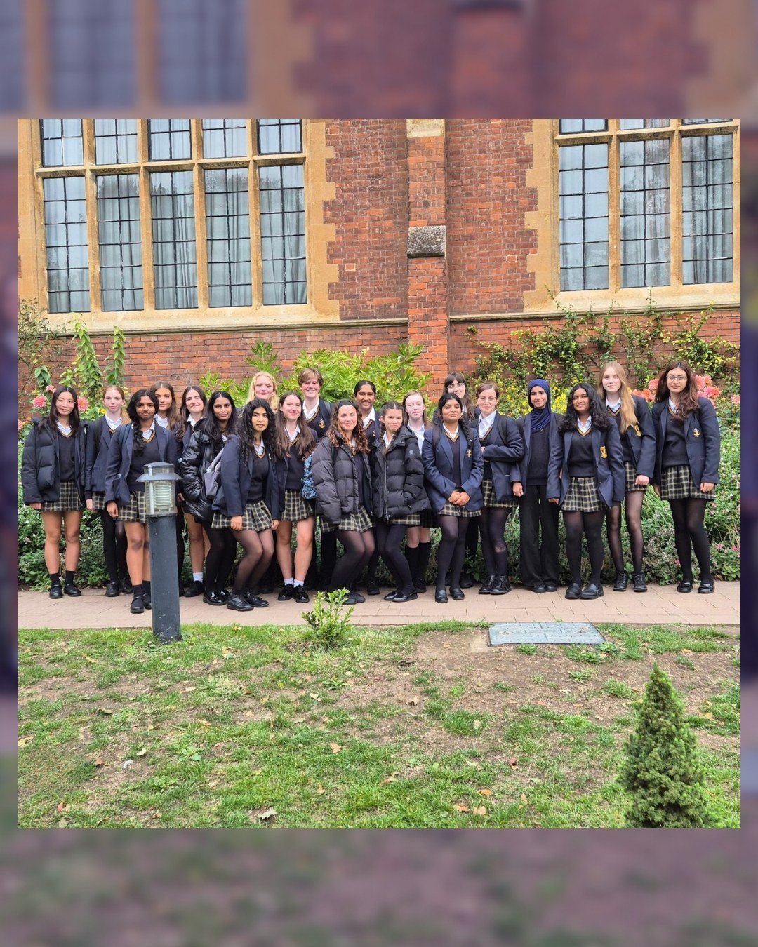 Inspiring Futures at Cambridge! Twenty-one of our High Ability students spent the day visiting Homerton College at the University of Cambridge, gaining a real insight into university life and the unique academic experience of Oxbridge. 🌟

The progra