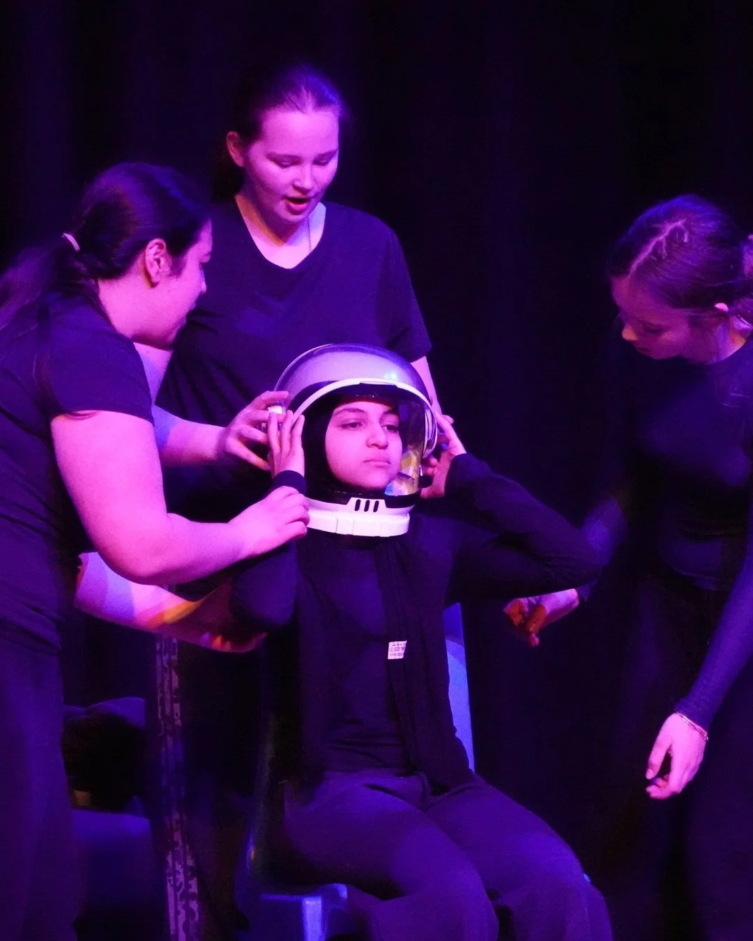 Stories of Strength and Influence

Our Year 10 Drama students delivered a powerful and thought provoking performance, exploring the lives of extraordinary women and the impact they had during their time.

Through confident storytelling and strong cha