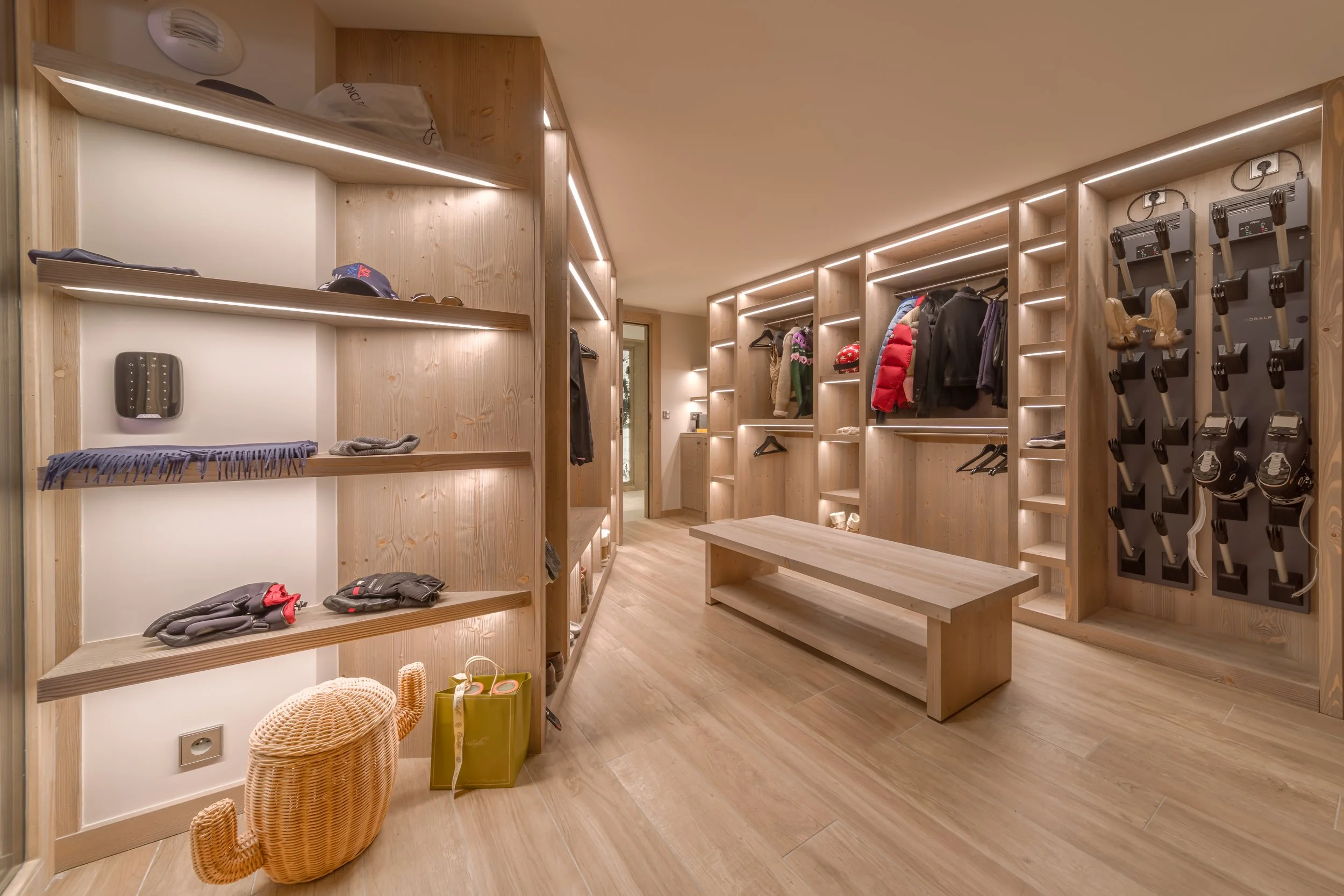 Chalet Alpine Courchevel-16.jpg