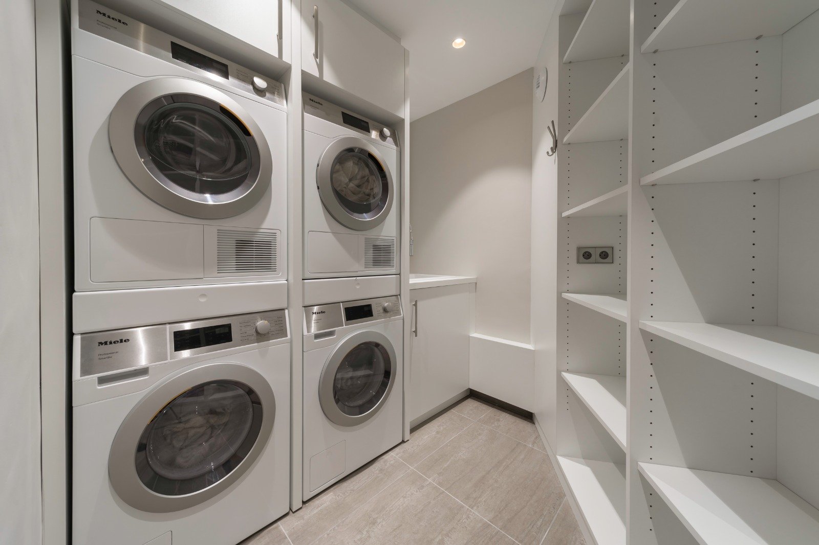 PHOTO-2023-01-06-15-03-17 2.jpg