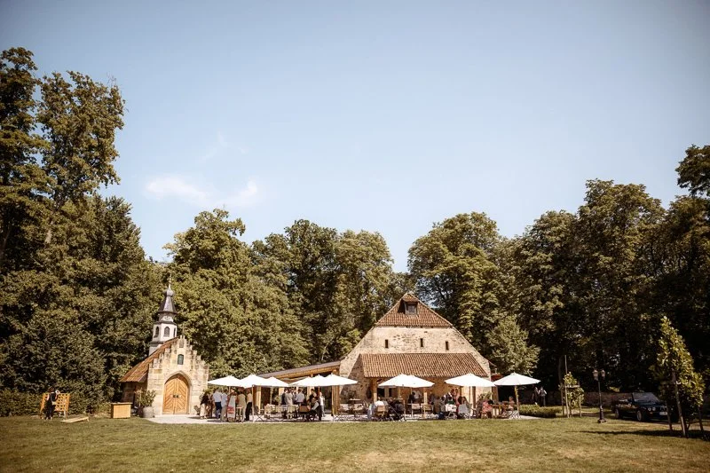 hochzeit-schloss-geyersberg-freie-trauung-057.jpg