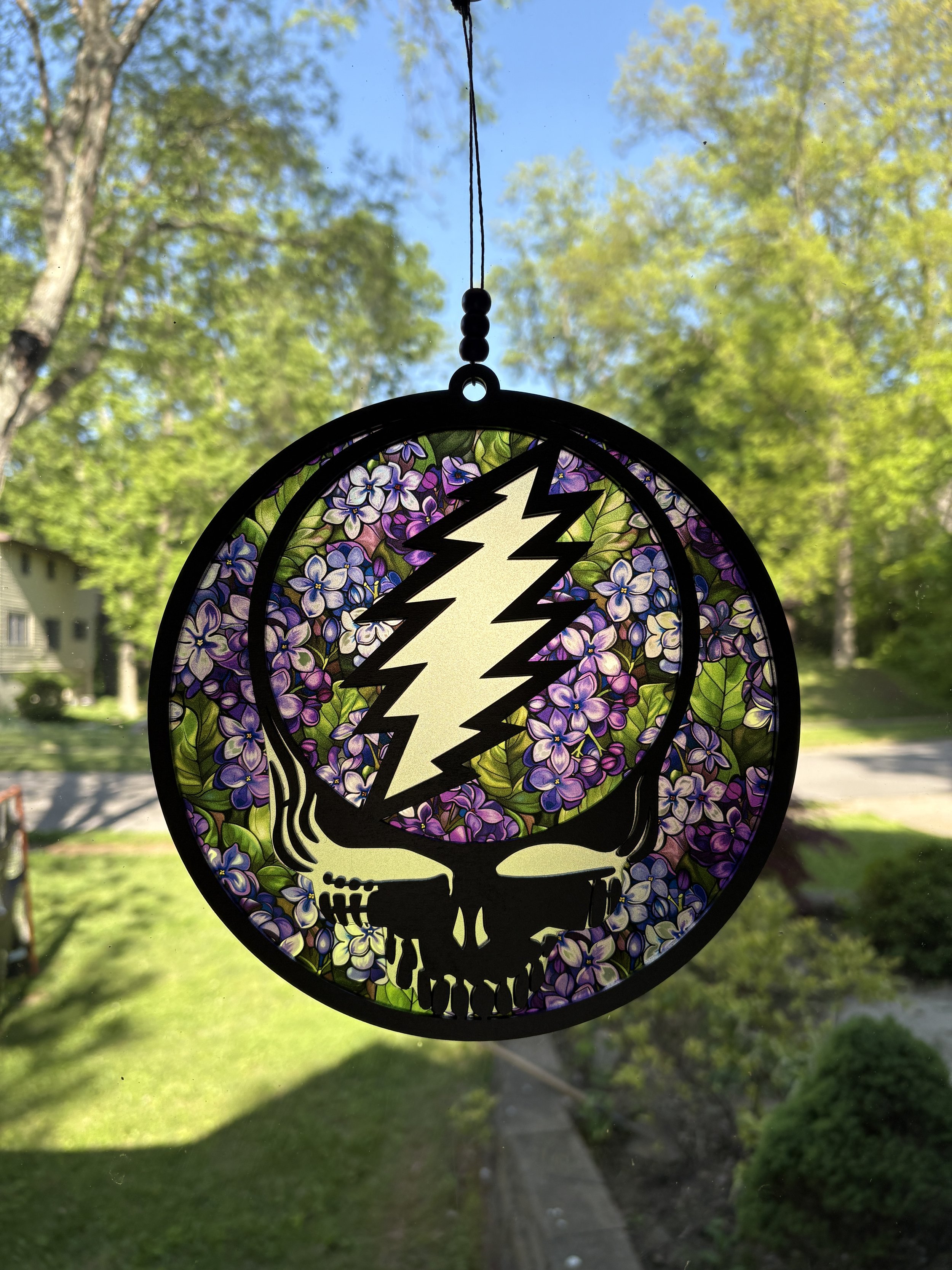 Stealie w/ Bolt - Purple Flowers (8”)