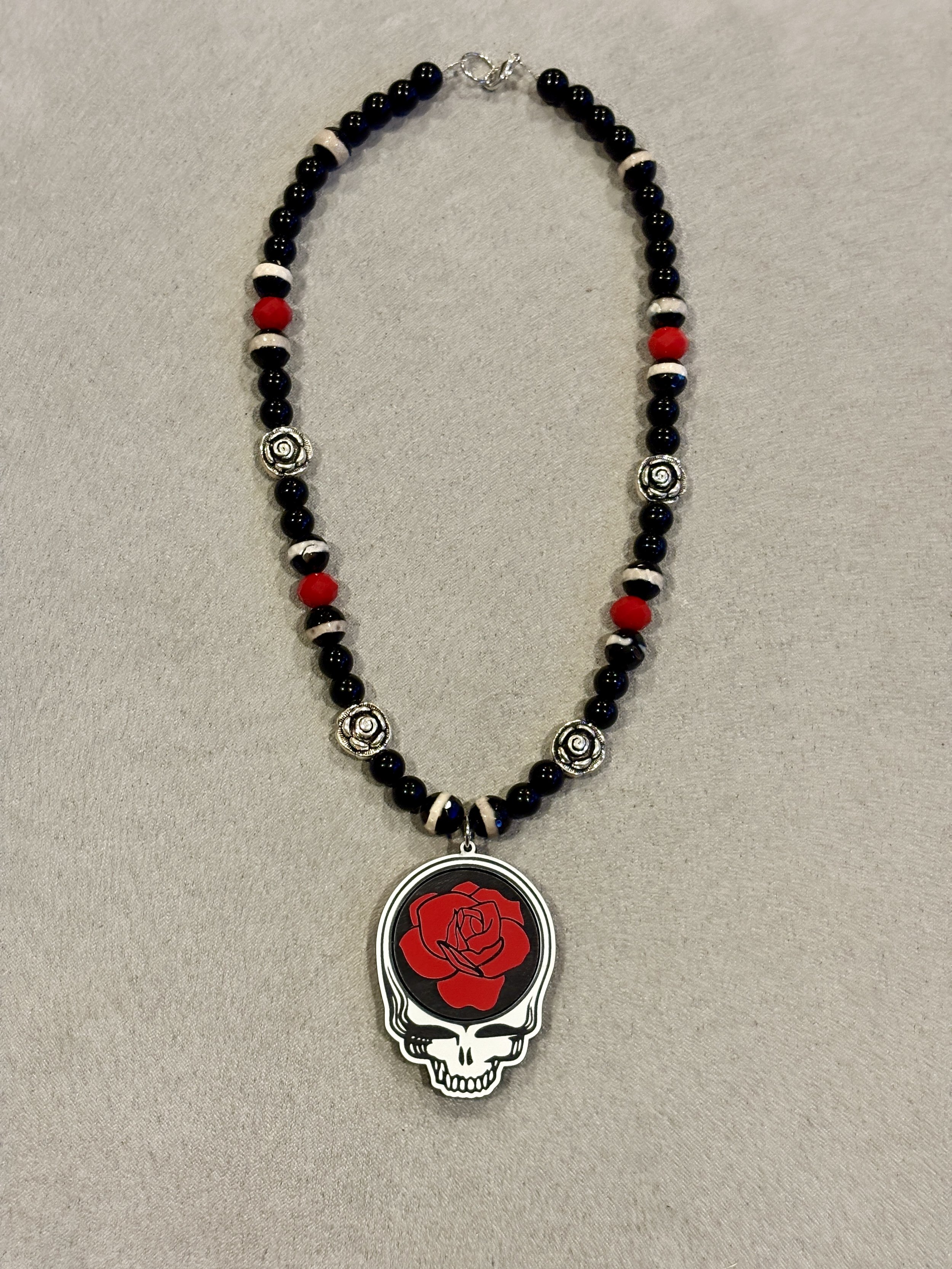 Stealie Rose Necklace - 18.5"