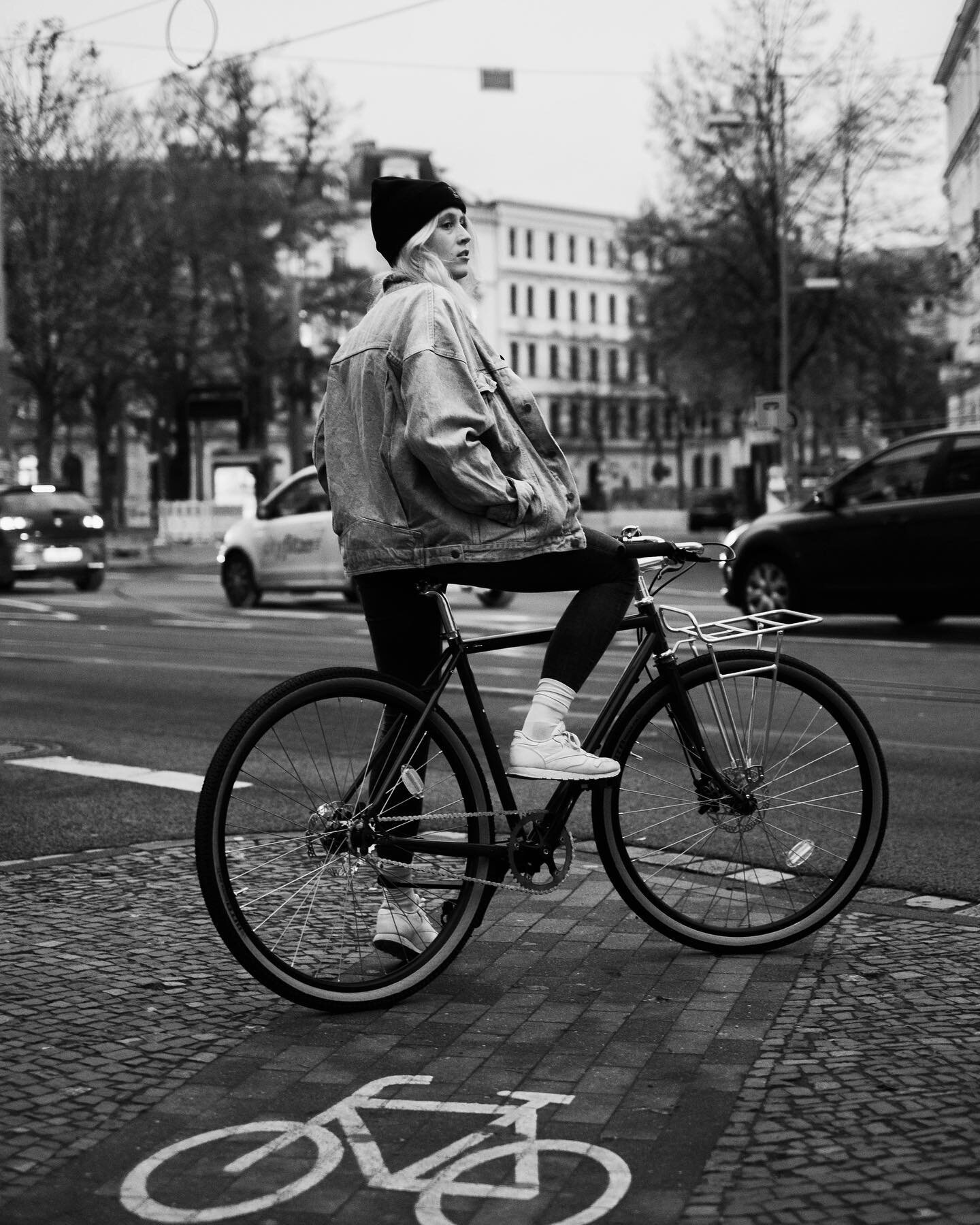 &ldquo;In meinem Chemnitzer Freundeskreis sind einige Rennradfahrer*innen unterwegs, ich selbst hatte bisher eher ein Fahrrad, um mobil zu sein. Chemnitz ist eine recht kleine Stadt, f&uuml;r die das Fahrrad einfach sehr praktisch ist. Ein Freund von