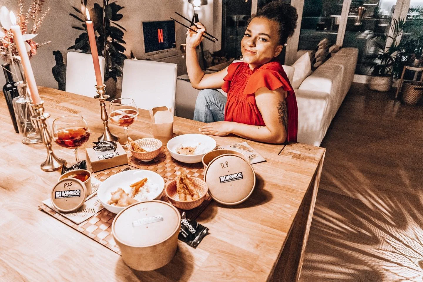 Dinner for two with Bamboo! 🥡🥢🍤🤤
Love that my favourite Asian Food Delivery Service from St. Gallen also is in Wallisellen now. 😋 A simple and easy way to order yummy asian food directly to your home or office. They also got voted best Delivery 