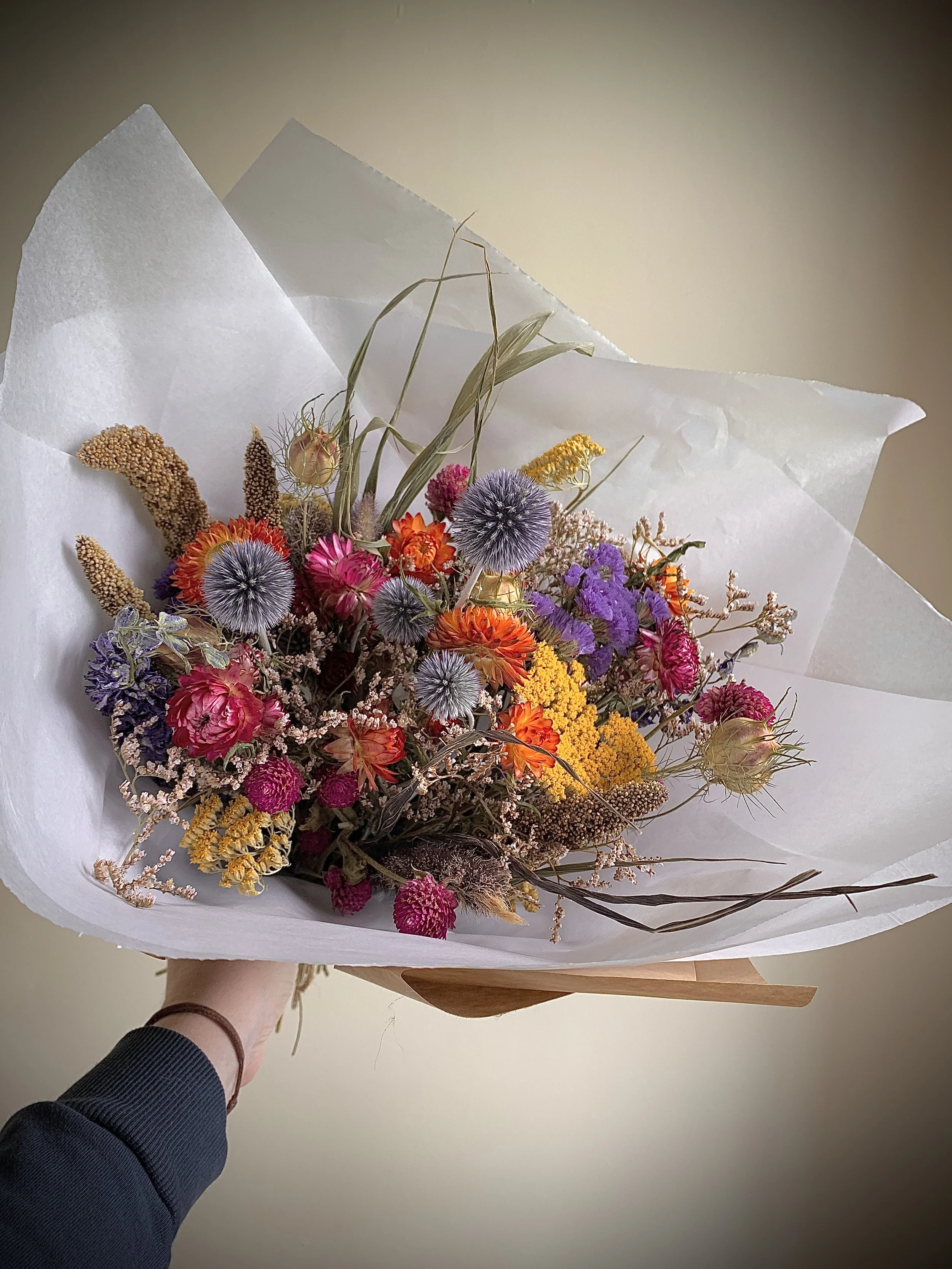 Fascinating Dried Flowers Bouqet Images