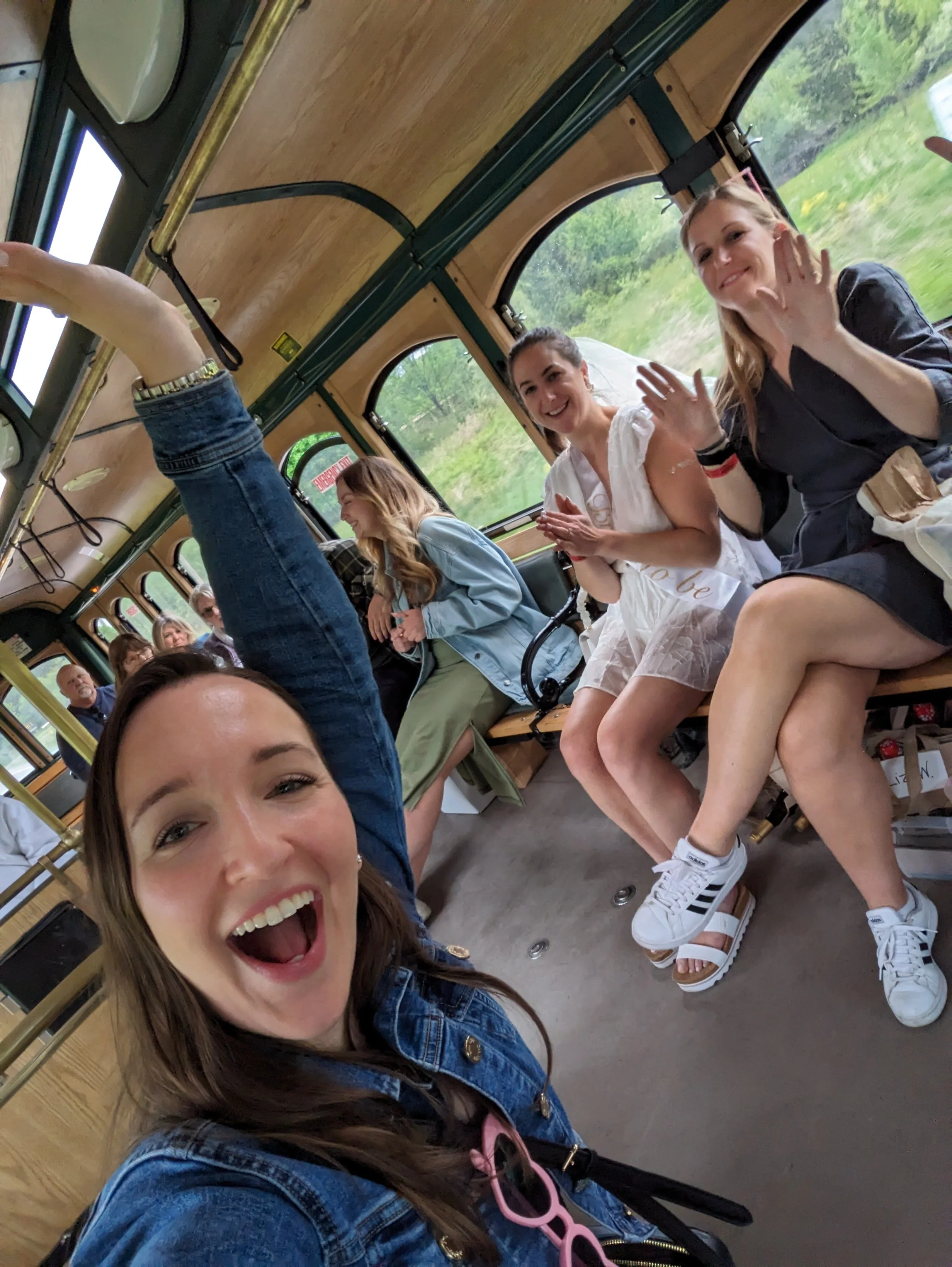 Lakeside Trolley guests enjoying a fun shared Finger Lakes tour