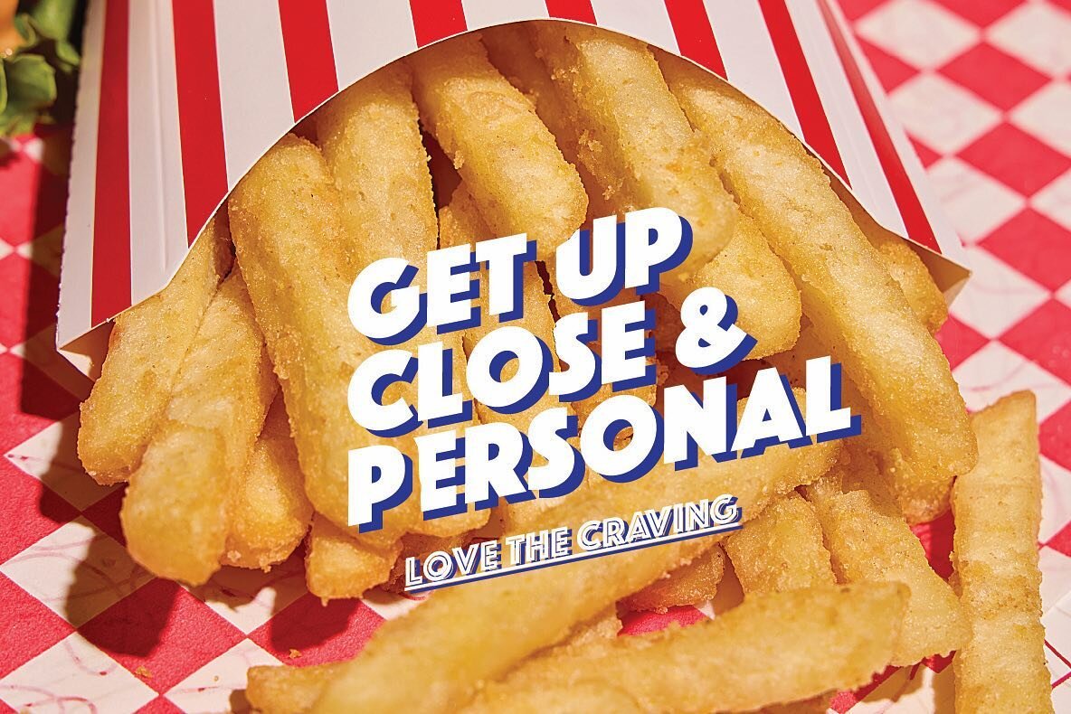 Intimacy never looked this tasty 🍟

#cinematography #ads #graphicdesign #foodphotography #photography #robotarms #food #burgers #frenchfries #fastfood #artdirection #director #production 

Creative by: 
@troy.studio &amp; @spryandmighty
Production: 