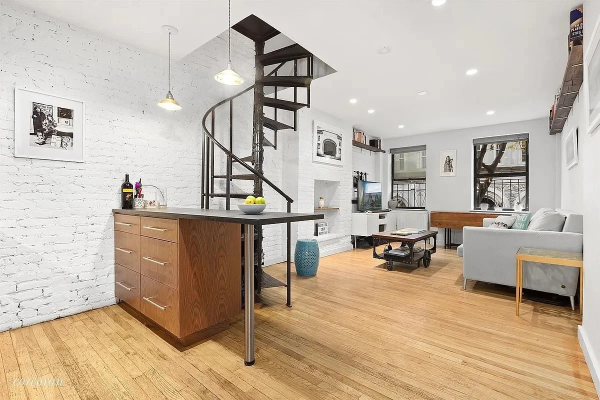 118 Suffolk St Apt 2A