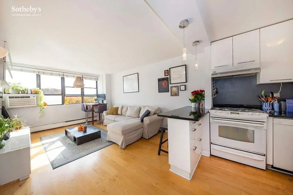 301 W 110th St Apt 7F