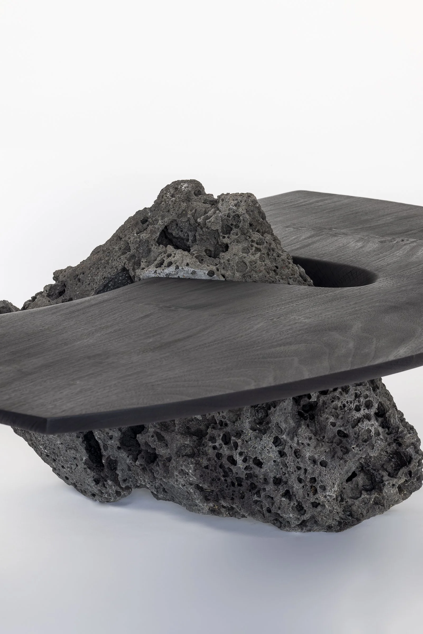 Mesa Preta_Pedra vulcanica-8.jpg