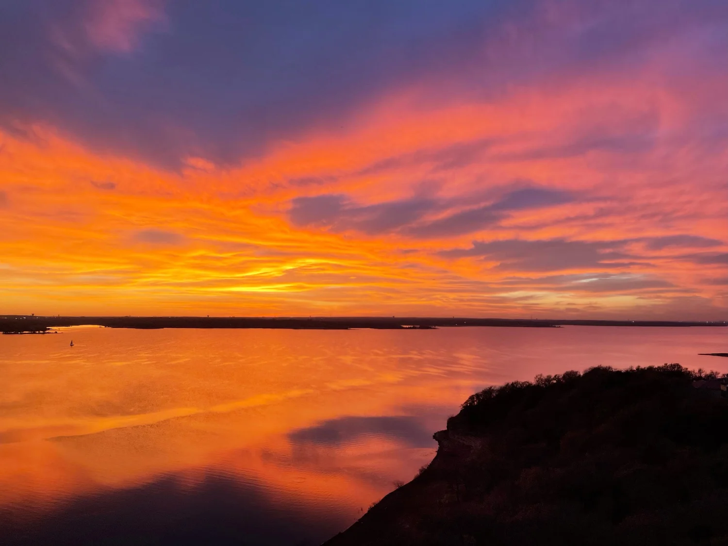 3111 Sunset Apartments at Lakeside