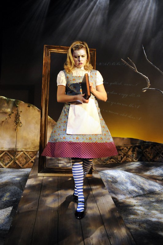 Alice 4.jpg