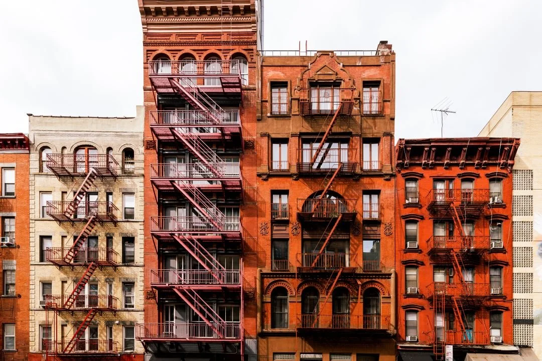 thanks-to-liberal-pols-new-yorks-apartments-are-quickly-falling-apart.jpg