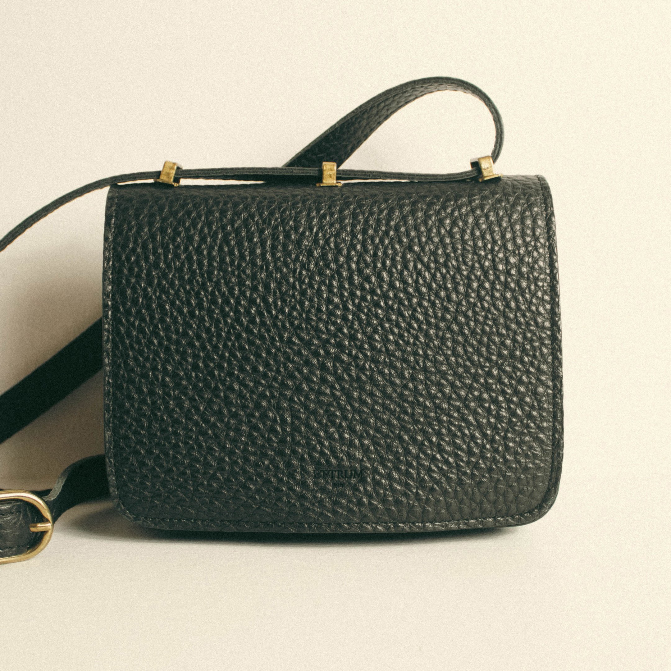 BORSA NERA 01.jpg