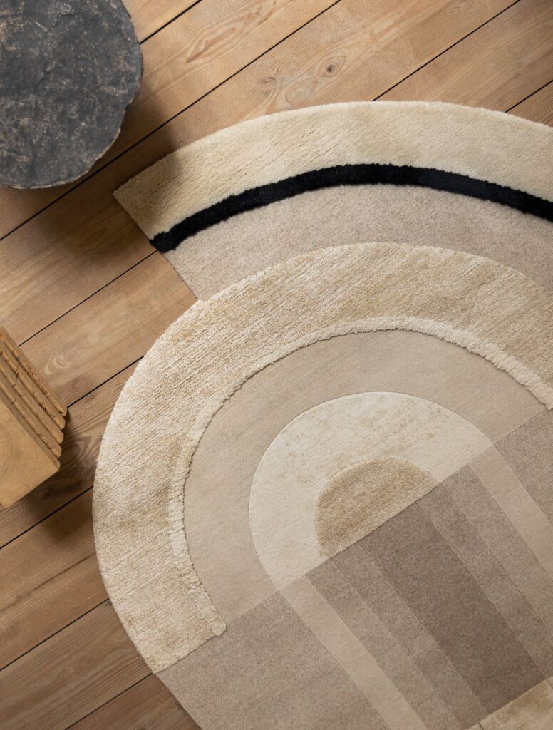 cc-tapis_Bliss-by-Mae-Engelgeer_Photo-by-Jonas-Bjerre-Poulsen_Styling-by-Pernille-Vest_02-776x1024.jpeg