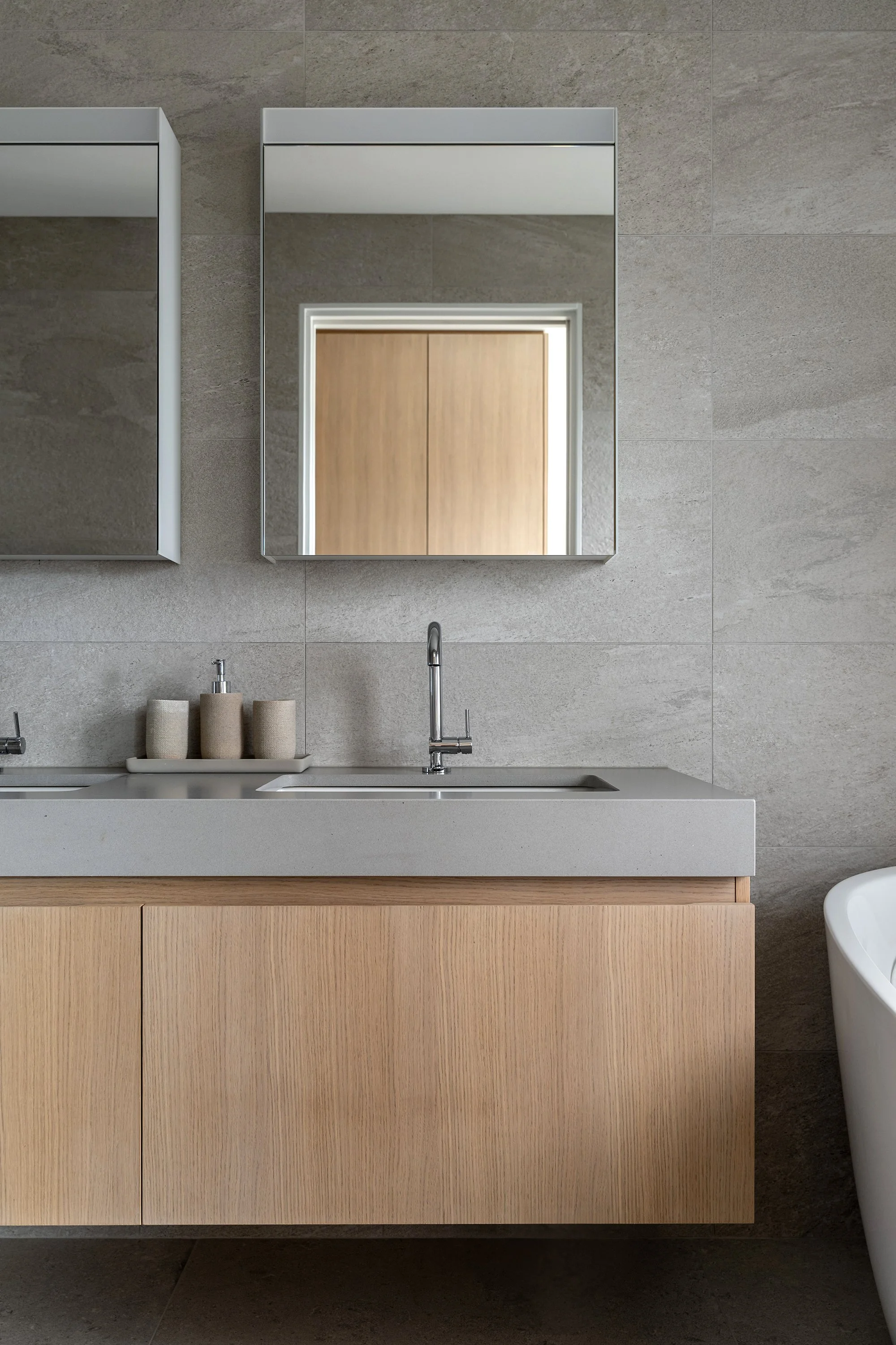 Dunlop Residence – Master 12 2000x3000.jpg