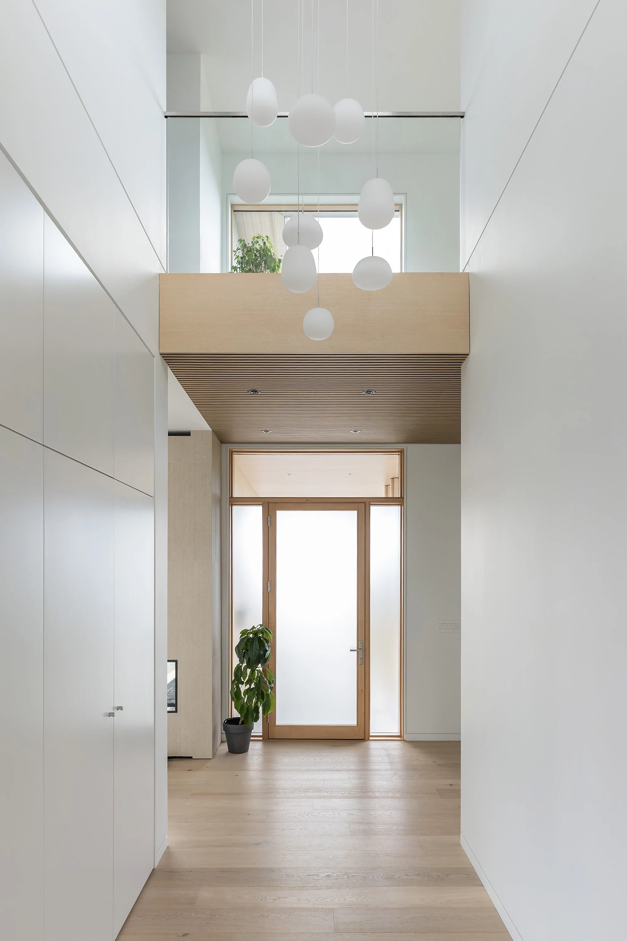 Dunlop Residence – Entry 1 2000x3000.jpg