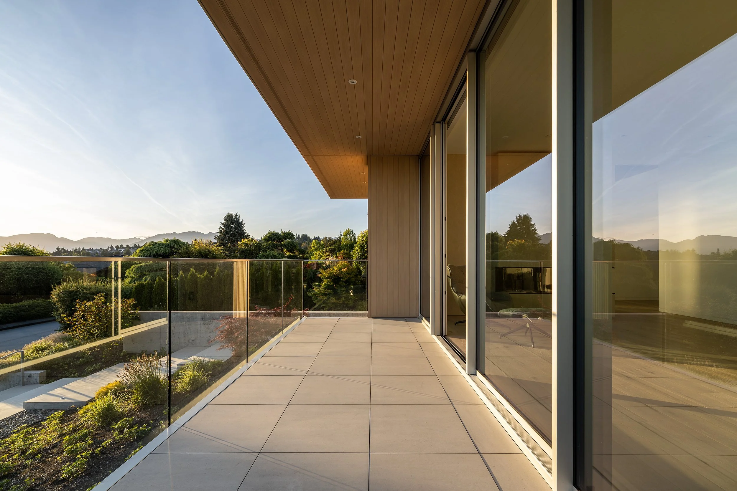 Dunlop Residence – Balcony Reflections 7 copy 3000x2000.jpg