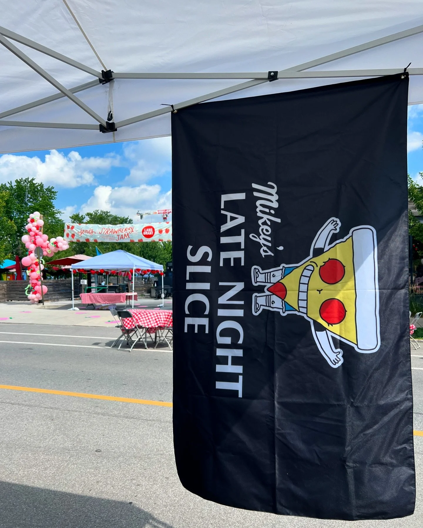 Find us this weekend at the Strawberry Jam and try the limited edition Strawberry Cheesequake cookie from @sugarrushcolumbus 🍓 get one before they&rsquo;re gone!!

#strawberryjam #downtowncolumbus #strawberries #strawberryseason #cbus #thingstodoinc