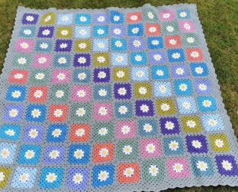 Erica's Daisy Blanket