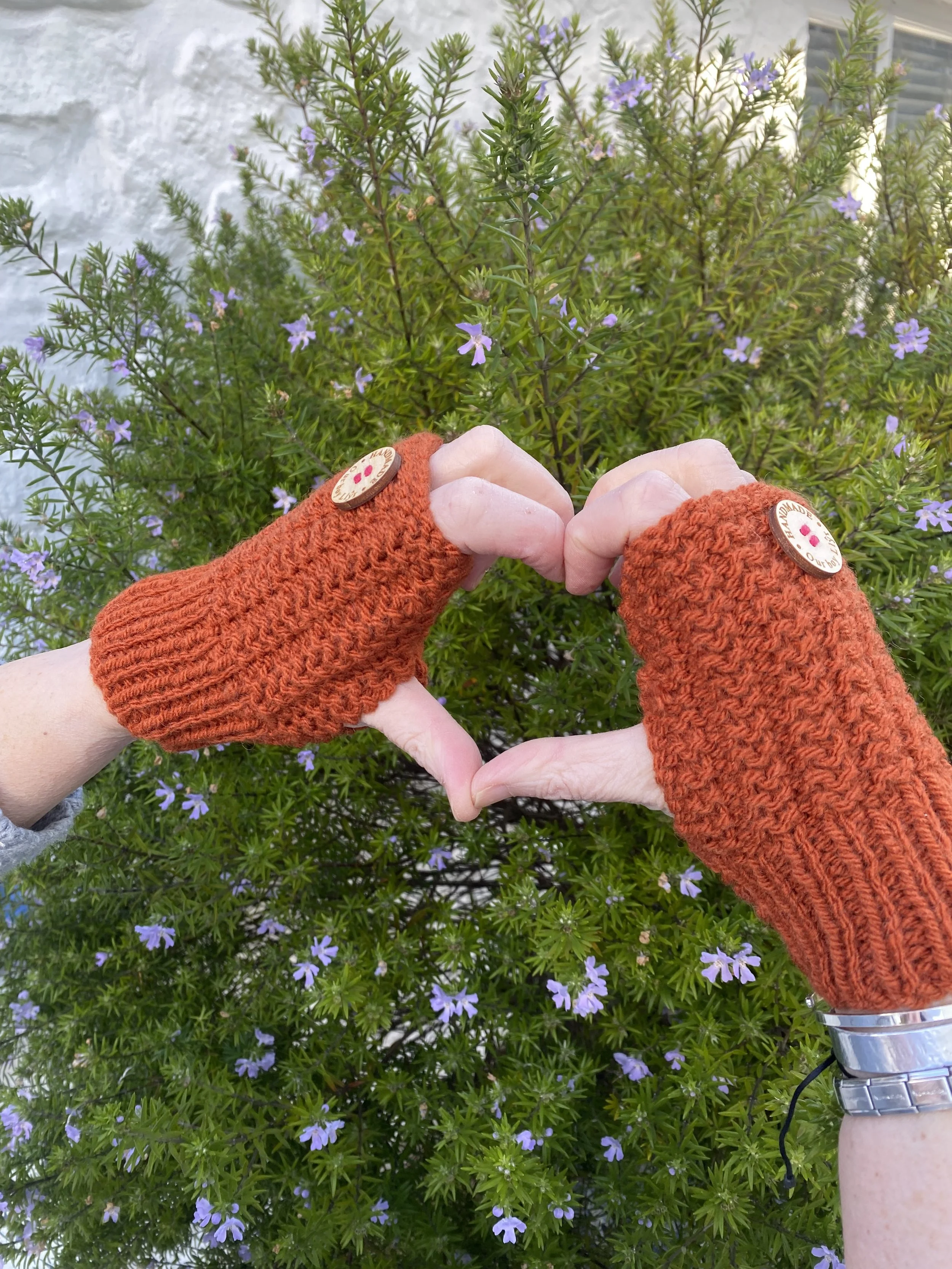 PW7-13  Nanny Ena's Rust 80% Acrylic 20% Wool