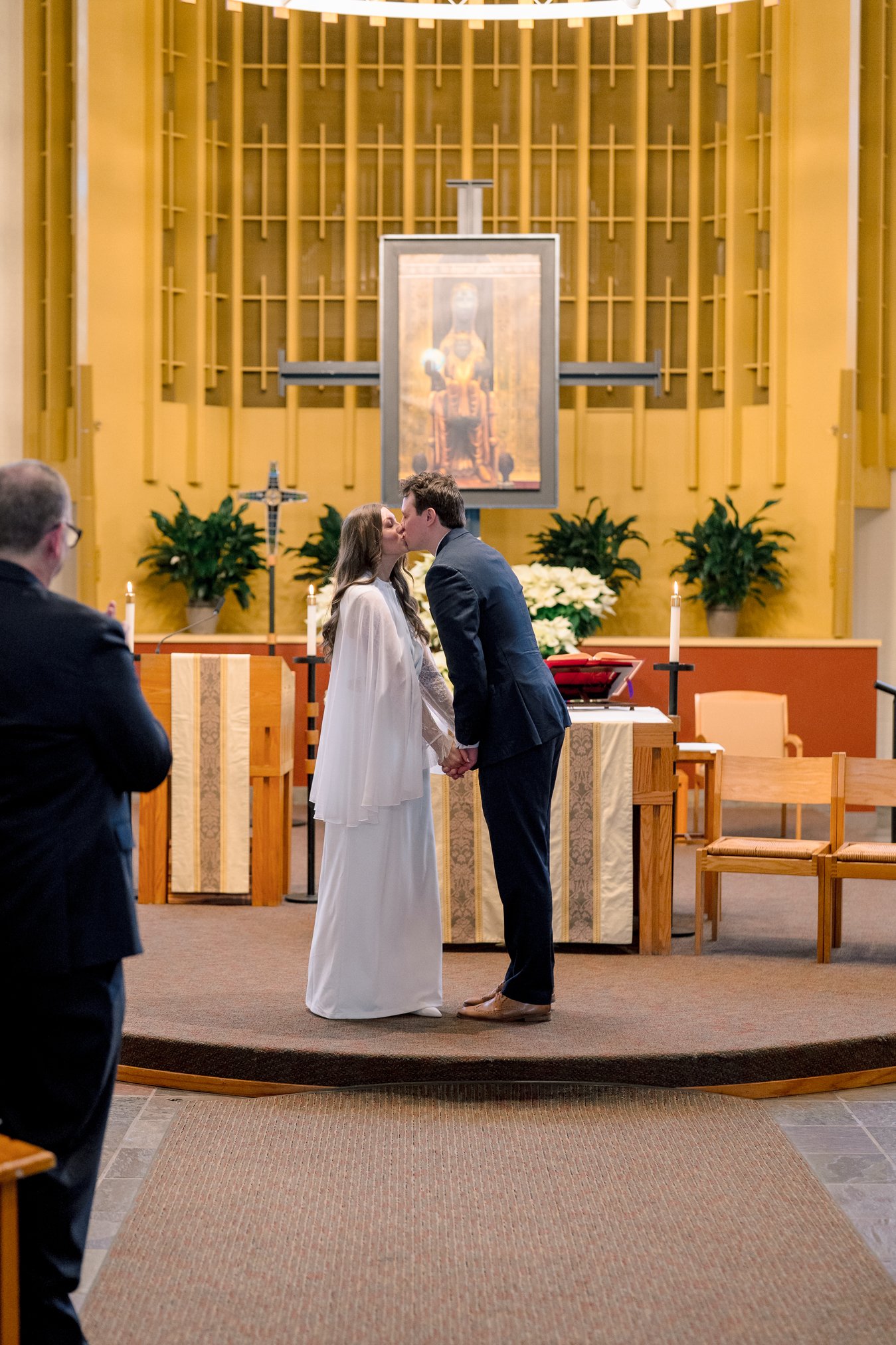 Xavier-Cincinnati-Bellarmine-Chapel-Wedding-018.jpg