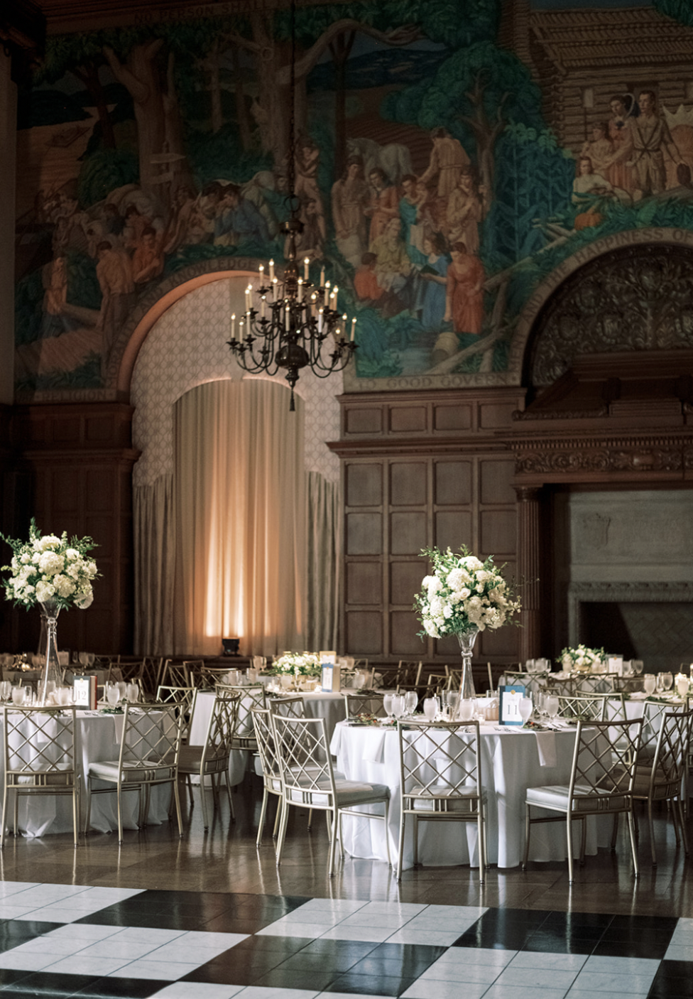 Elegant wedding reception at The Cincinnati Club