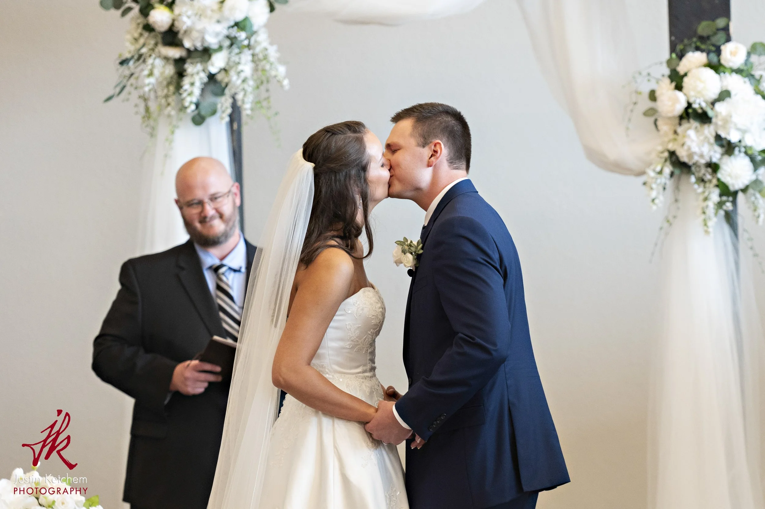 encore-hotel-wedding-berlin-oh-15.jpg