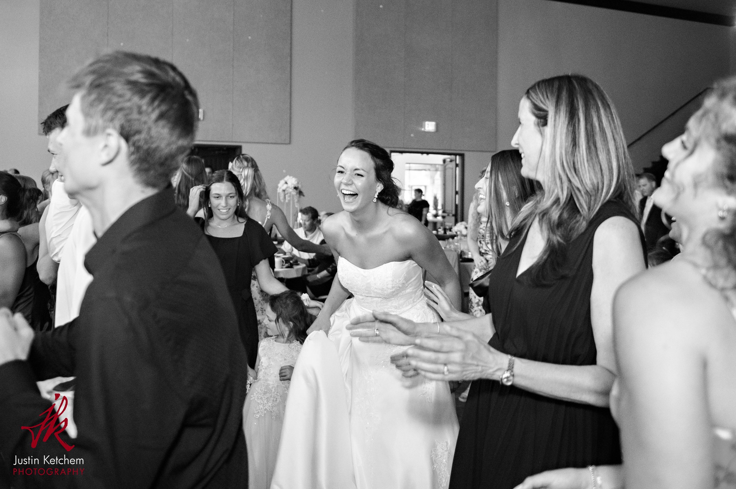 encore-hotel-wedding-berlin-oh-22.jpg