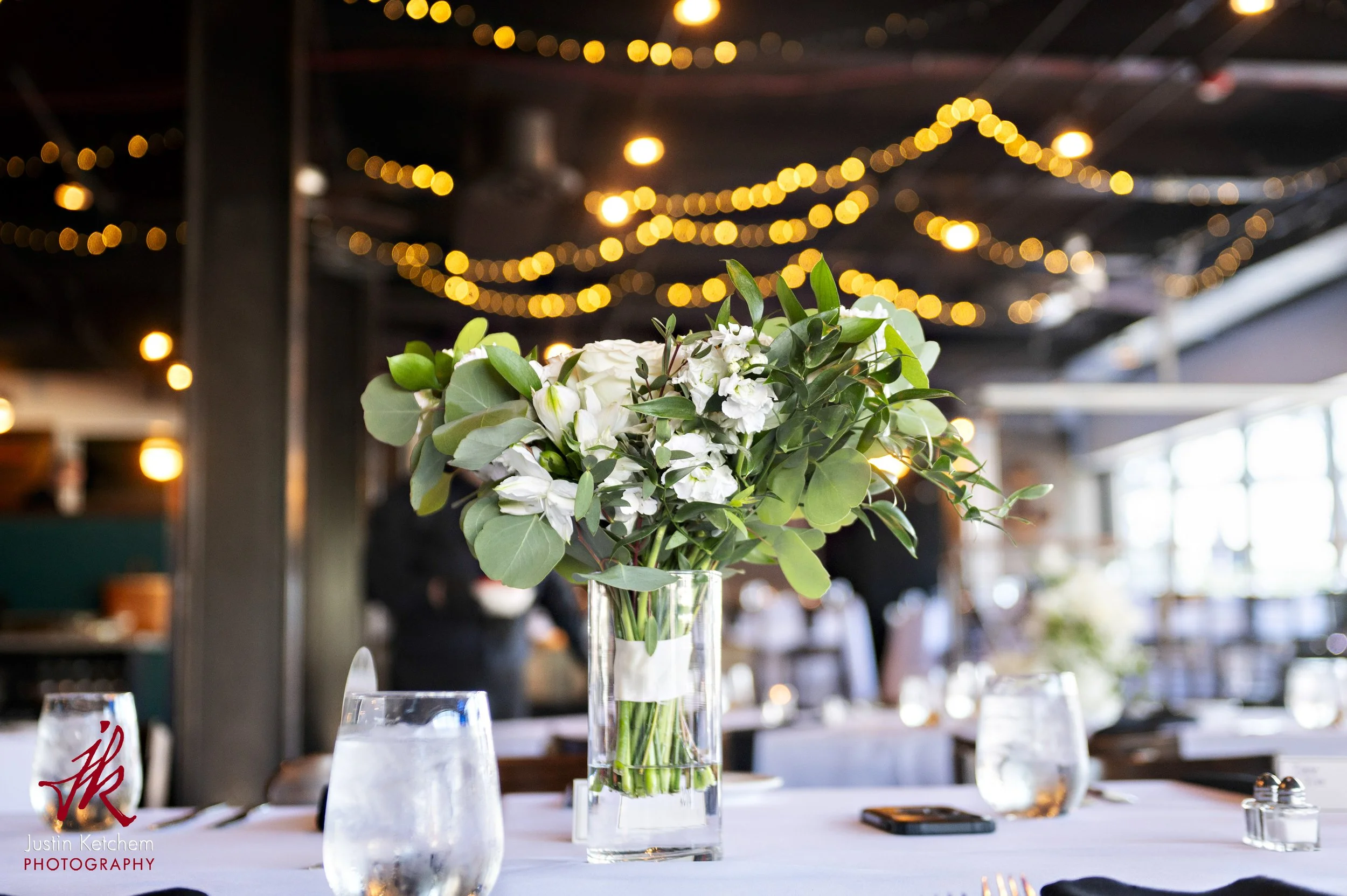 Botanical-Garden-Music-Box-Supper-Club-Wedding-11.jpg